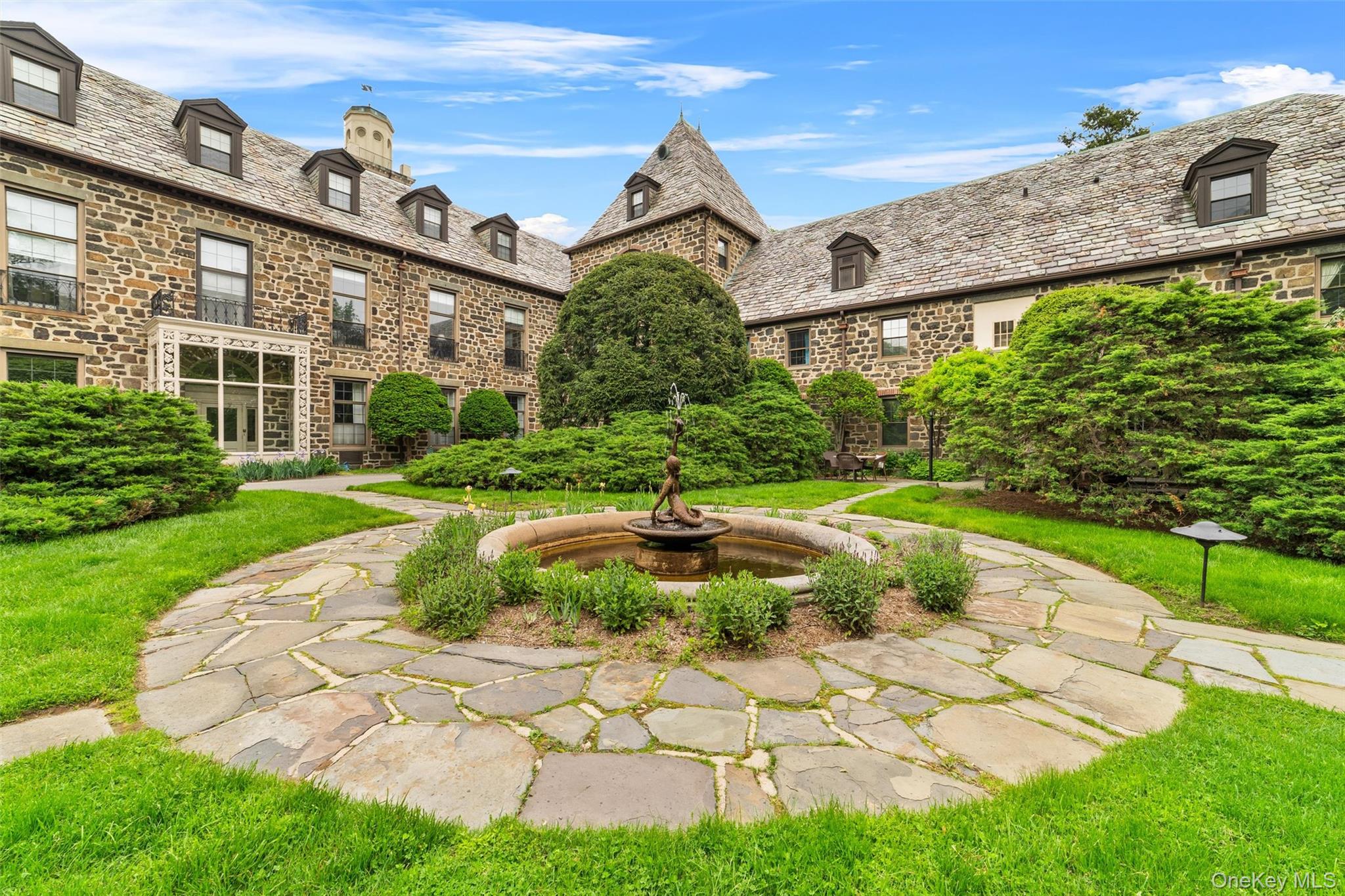 #2 photo, 341 Furnace Dock Rd, Cortlandt Manor , NY 10567