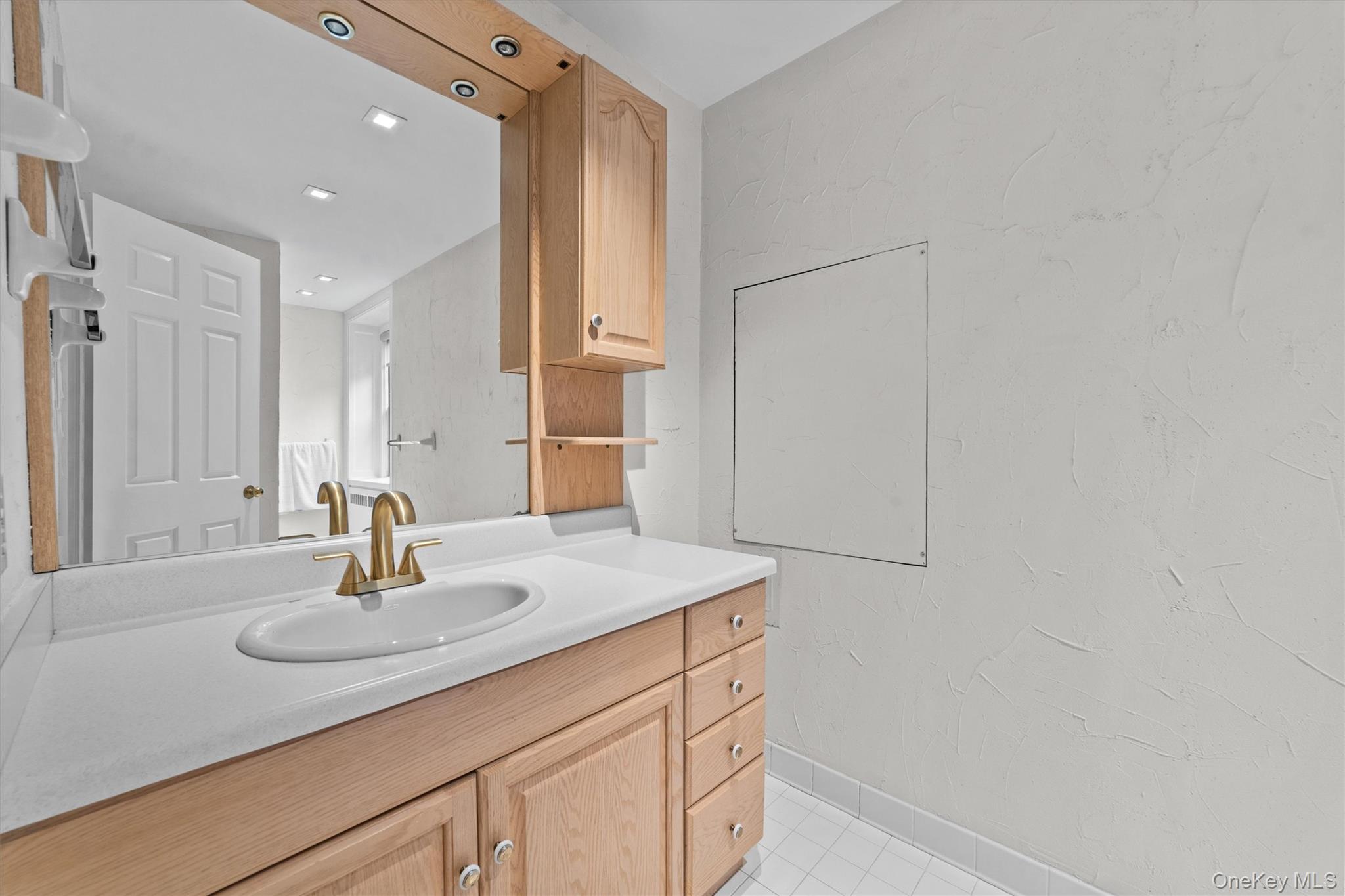 #20 photo, 341 Furnace Dock Rd, Cortlandt Manor , NY 10567