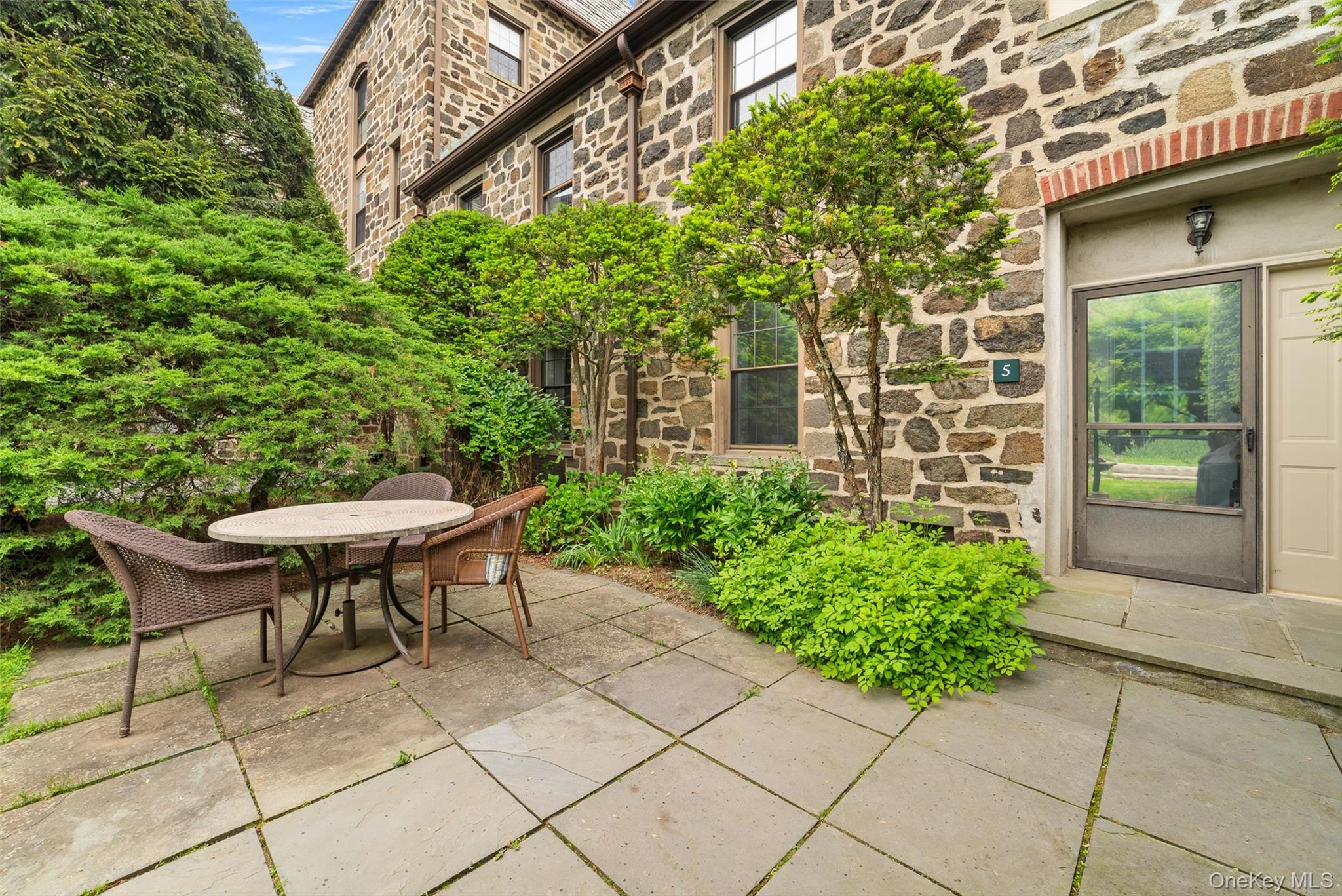 #3 photo, 341 Furnace Dock Rd, Cortlandt Manor , NY 10567