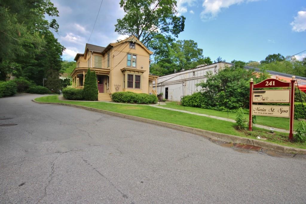 #4 photo, 241 E Main, Mount Kisco , NY 10549