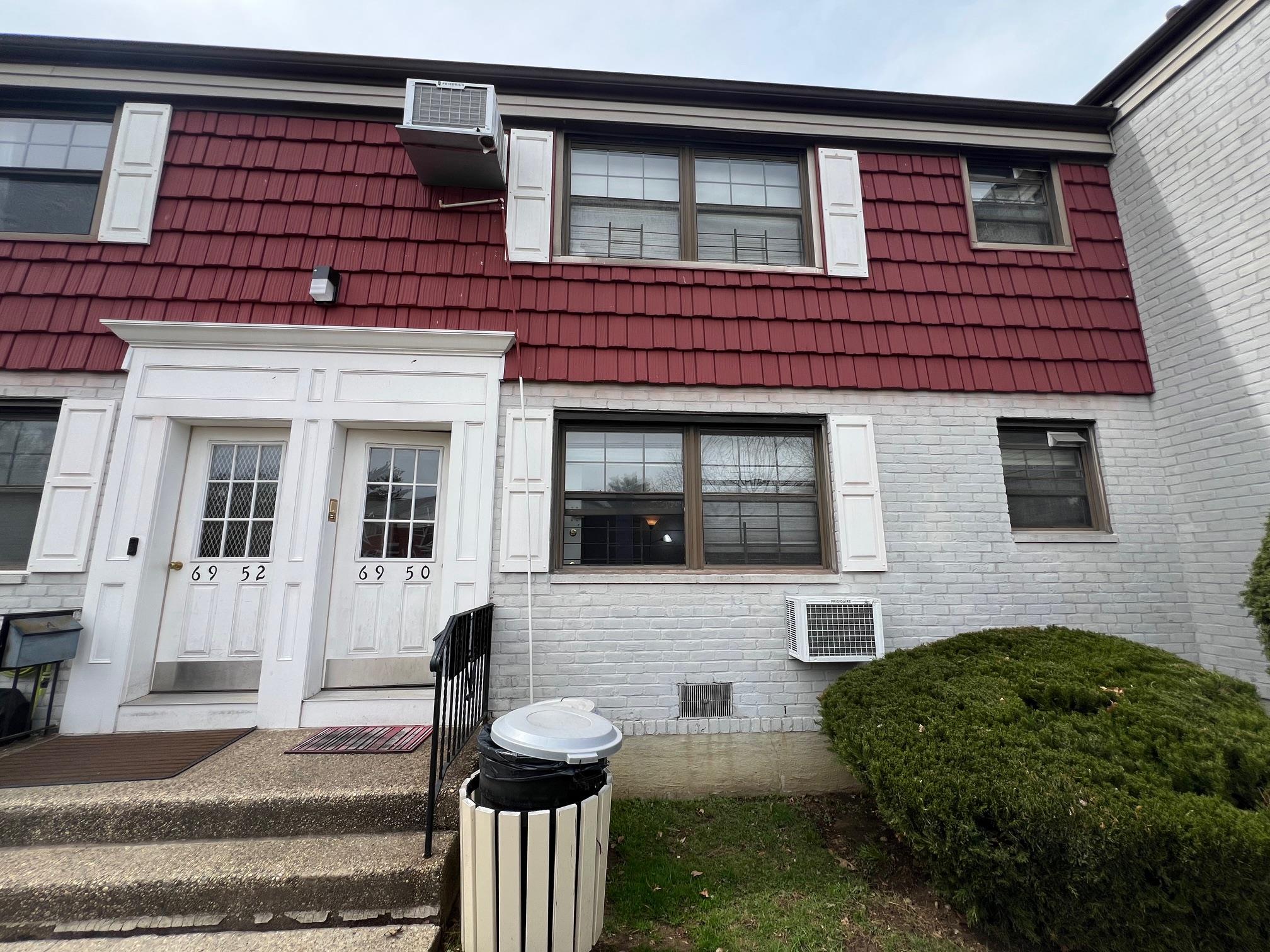 #1 photo, 69-50 138th Street, Flushing , NY 11367