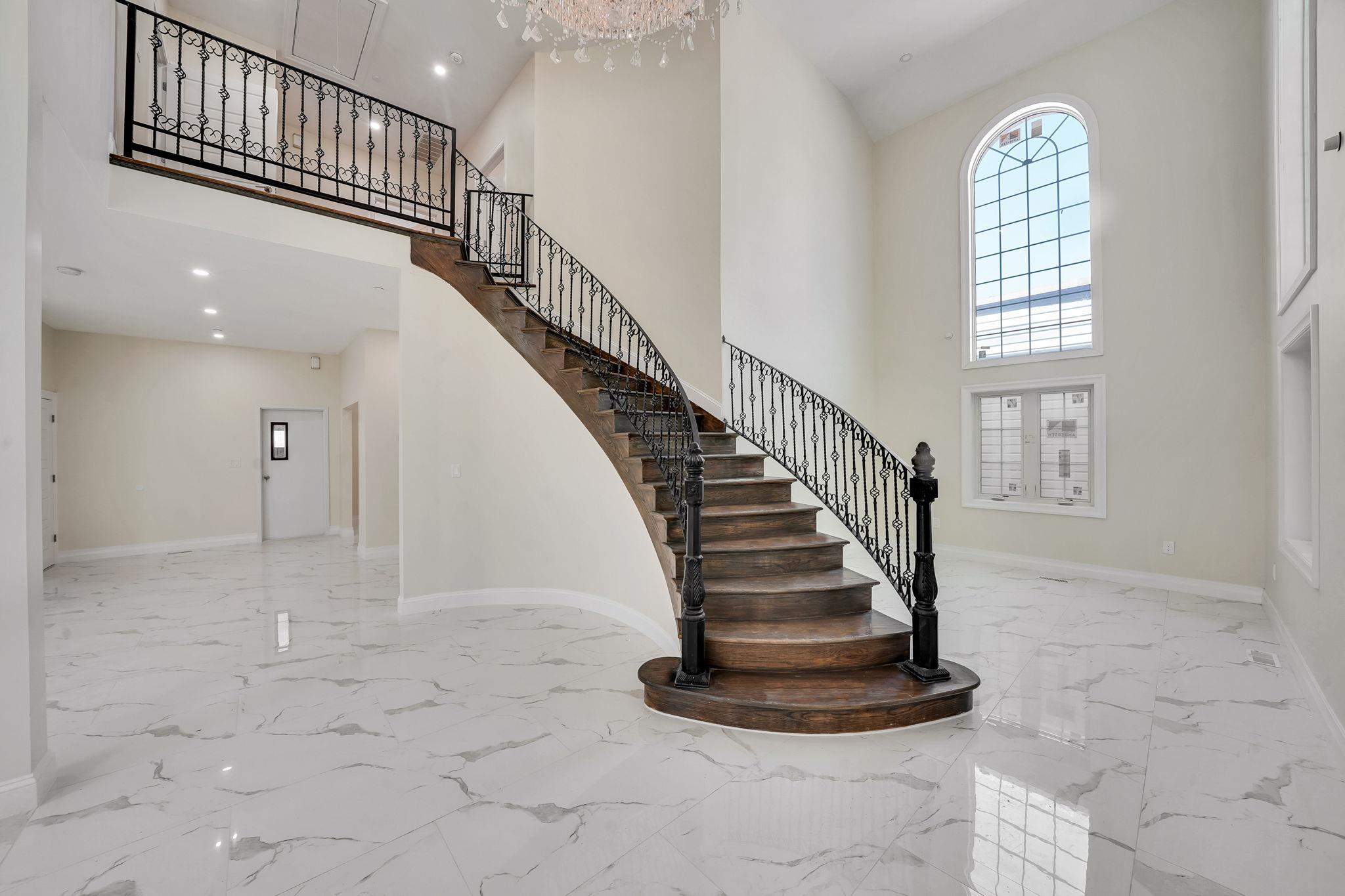 #11 photo, 261-16 E Williston Avenue, كوينز Floral Park , NY 1001