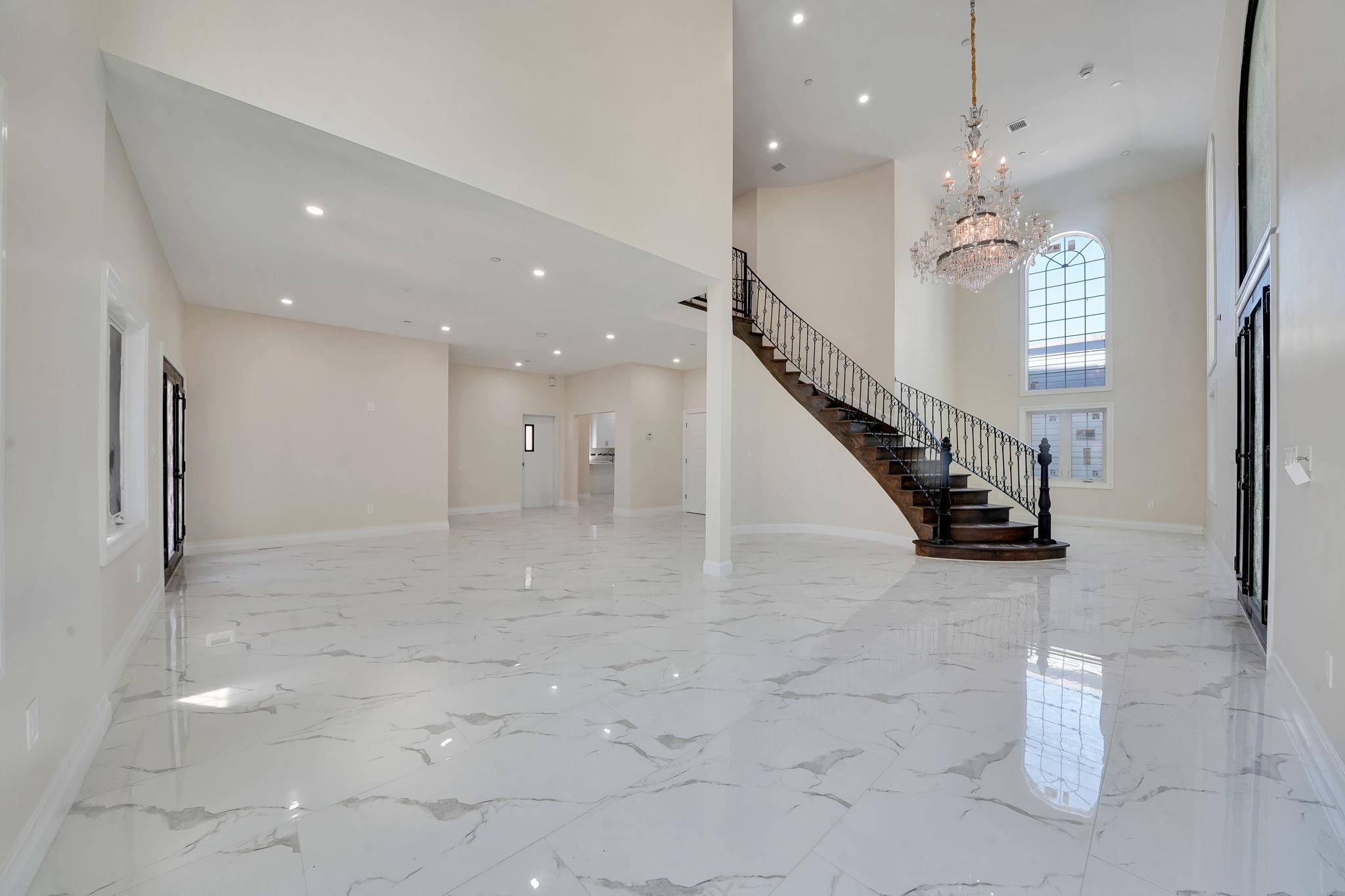 #12 photo, 261-16 E Williston Avenue, كوينز Floral Park , NY 1001