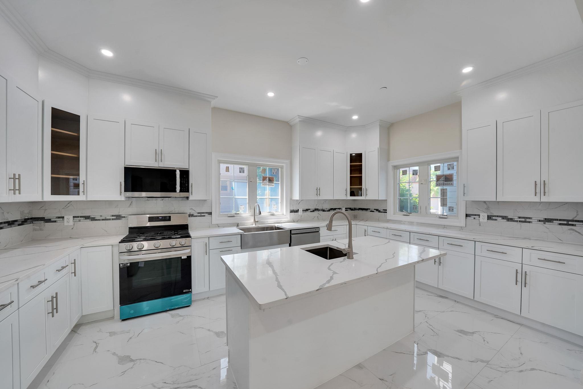 #19 photo, 261-16 E Williston Avenue, كوينز Floral Park , NY 1001