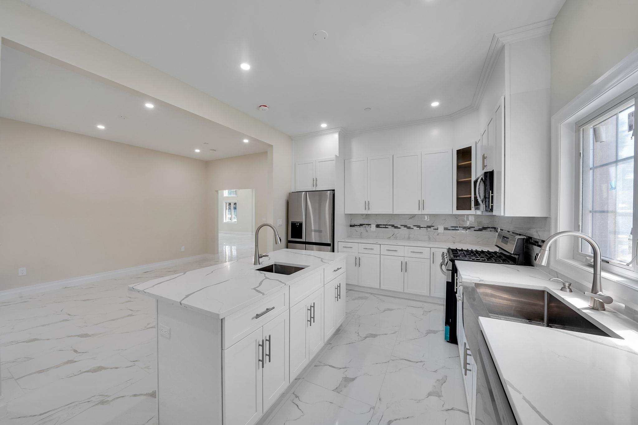 #20 photo, 261-16 E Williston Avenue, كوينز Floral Park , NY 1001