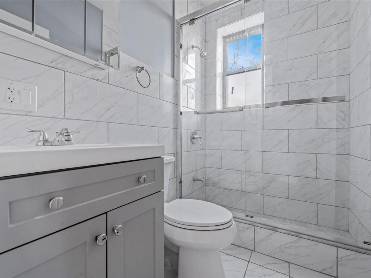 #12 photo, 125-19 111th Ave, クイーンズ区 South Ozone Park , NY 11420