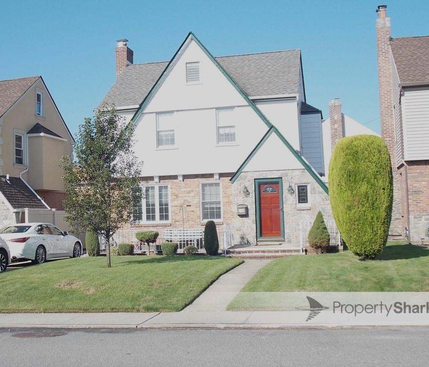 #1 photo, 24-06 169 Street, Whitestone , NY 11357