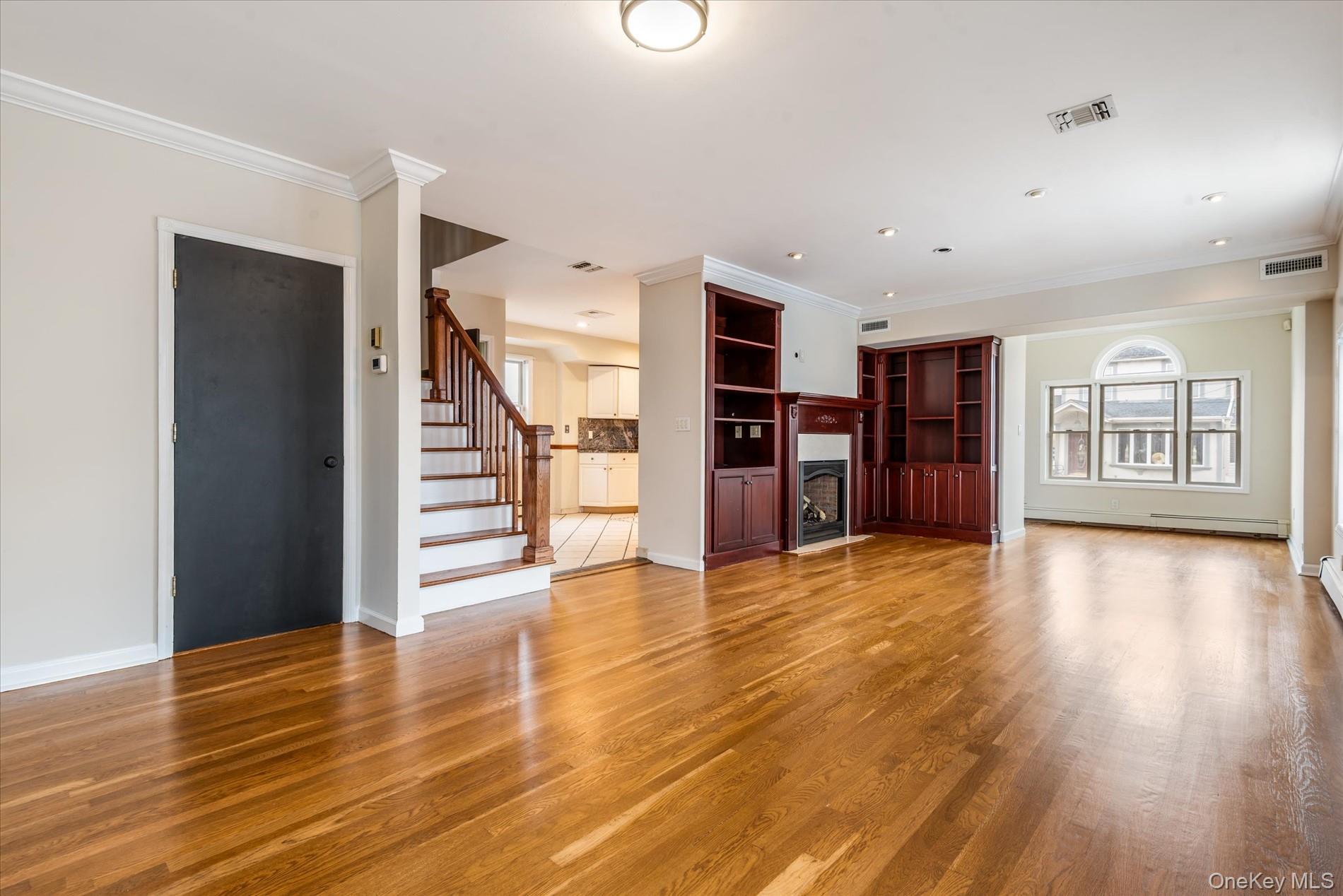 #7 photo, 16140 98th Street, クイーンズ区 Howard Beach , NY 11414