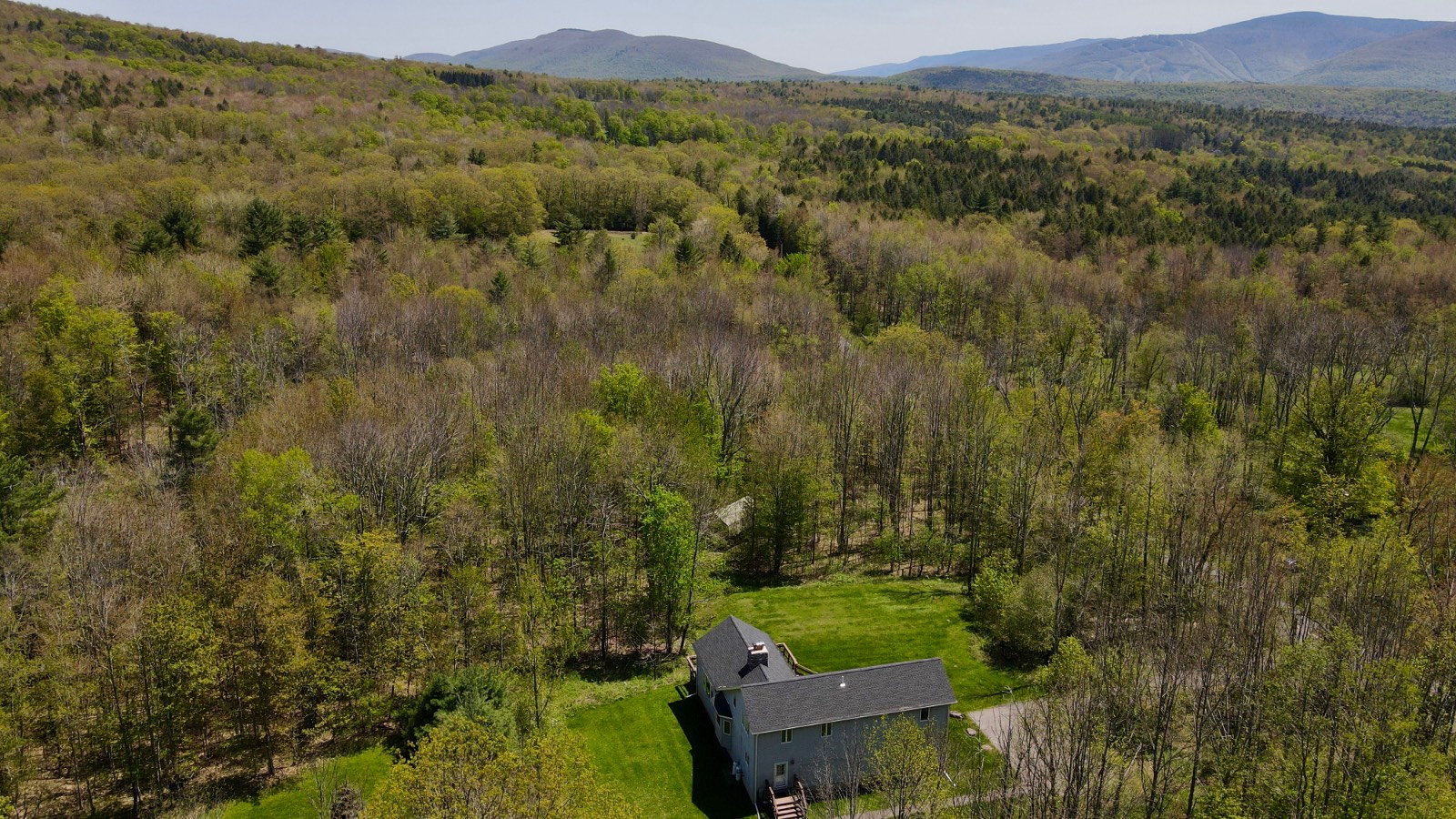 #1 photo, 1020 Goshen St, Jewett , NY 12444