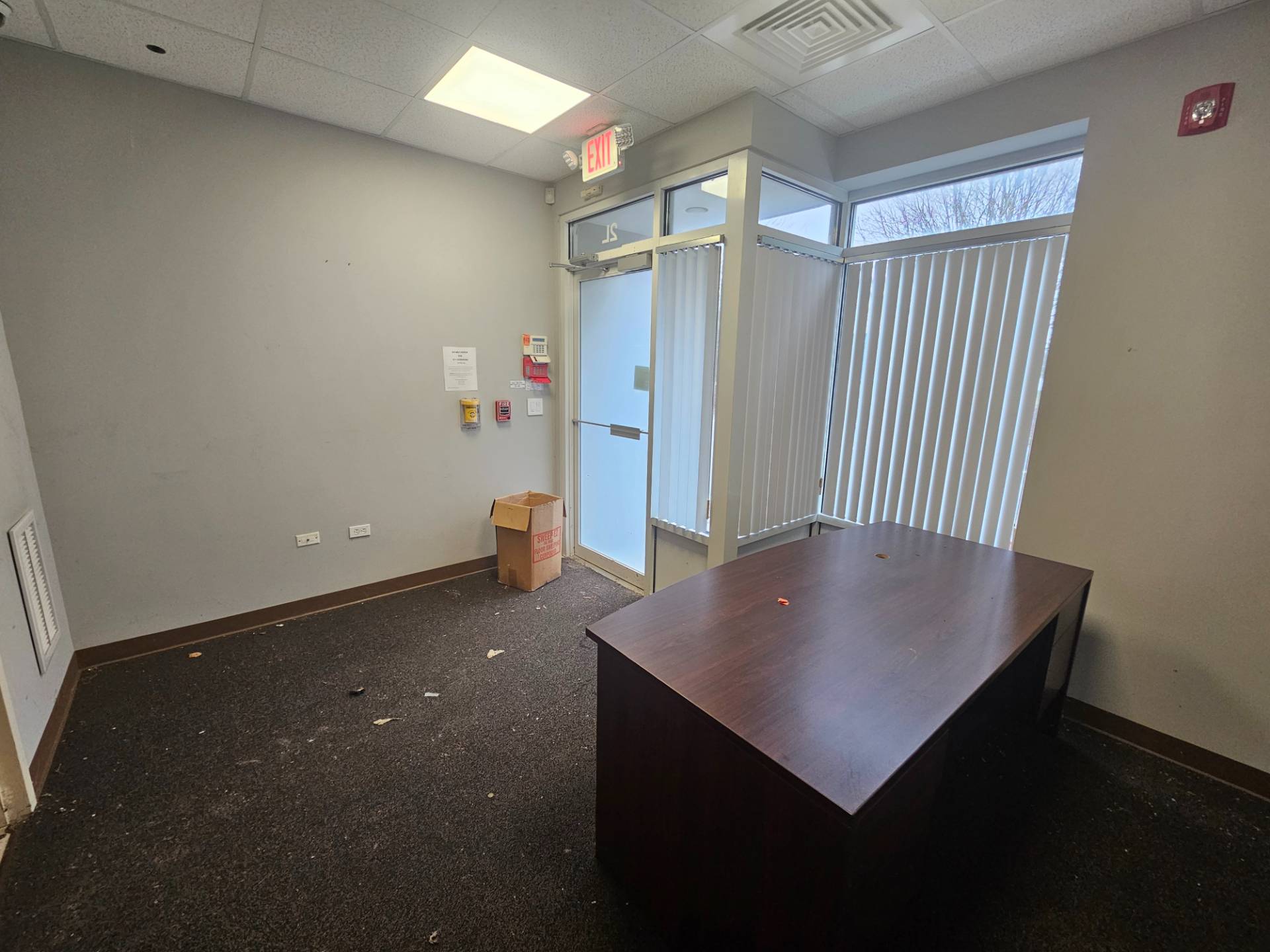 #9 photo, 1 Leecon Ct, サフォーク郡 Southampton , NY 11968