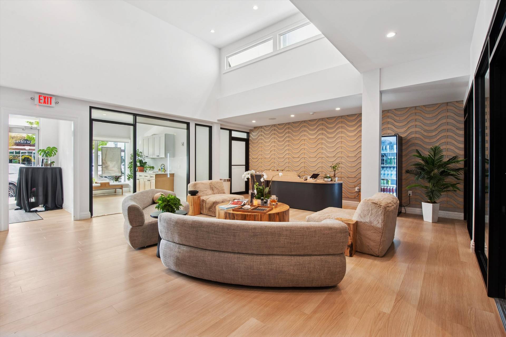 #15 photo, 1-15 Hill St, サフォーク郡 Southampton , NY 11968