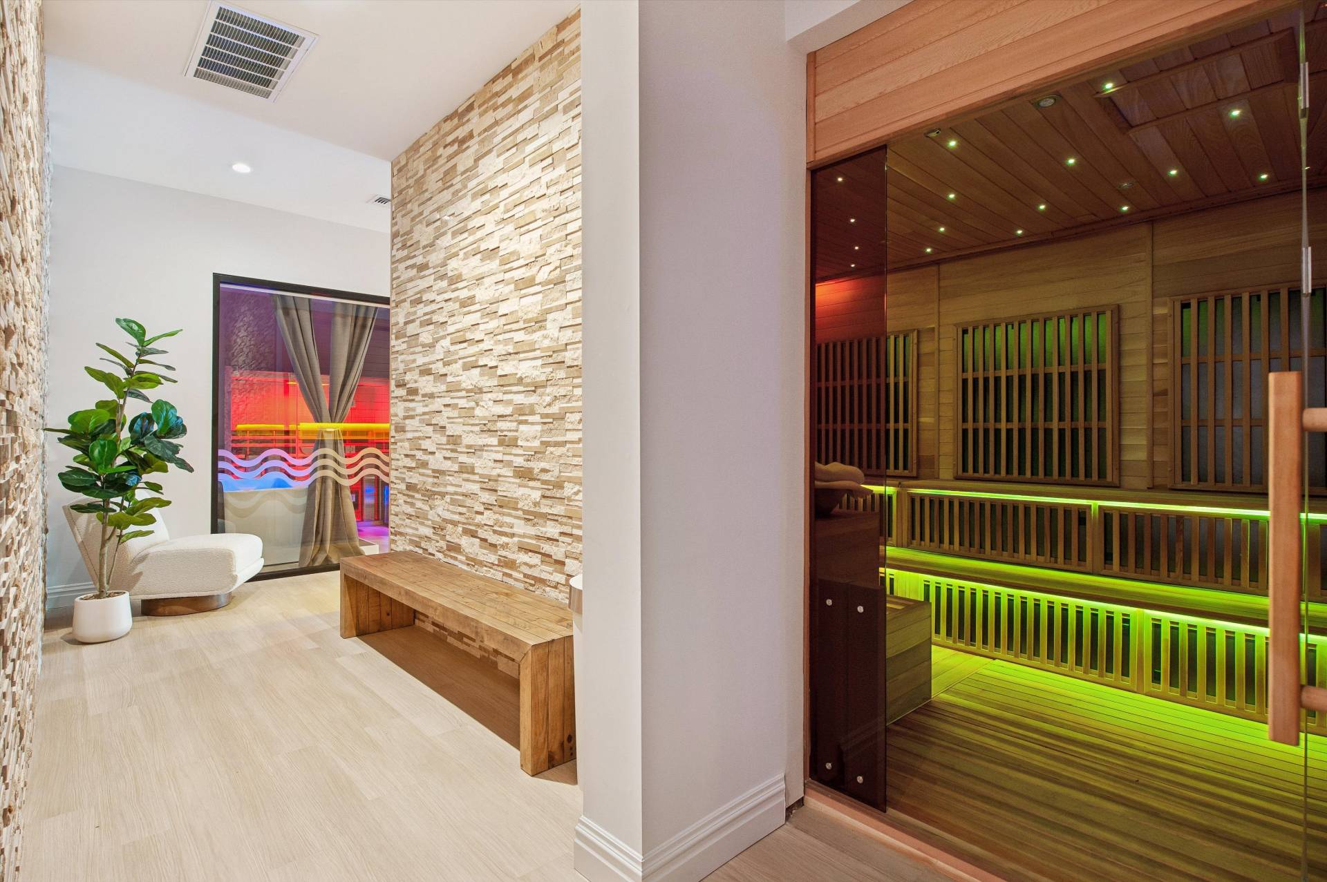 #16 photo, 1-15 Hill St, サフォーク郡 Southampton , NY 11968