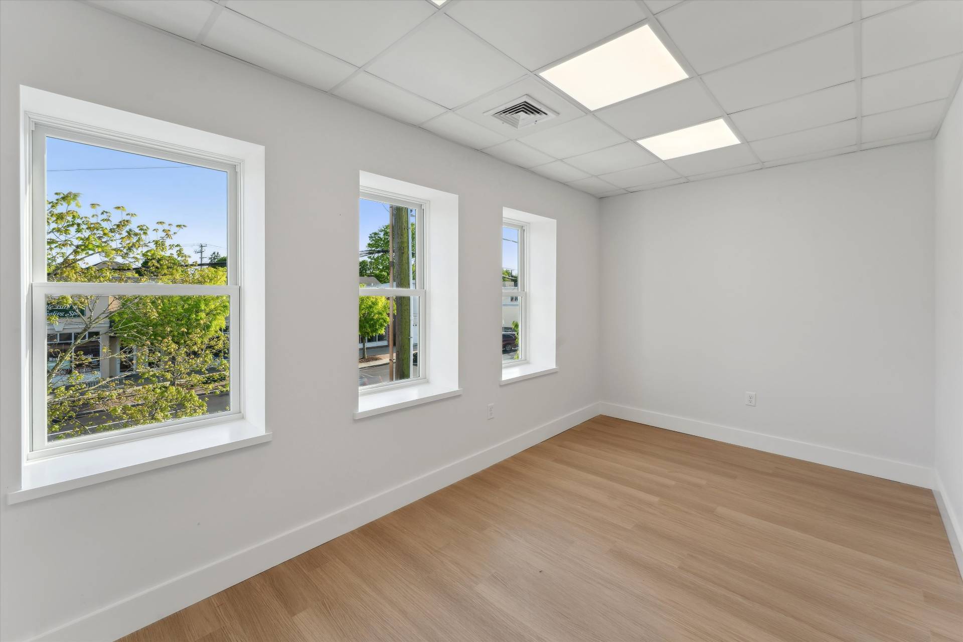 #26 photo, 1-15 Hill St, サフォーク郡 Southampton , NY 11968