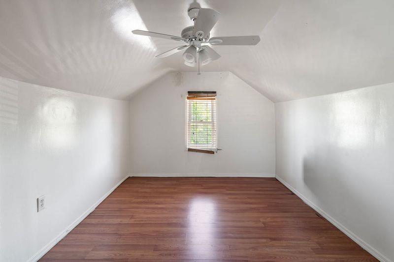 #9 photo, 168-19 116th Avenue, Jamaica , NY 11434