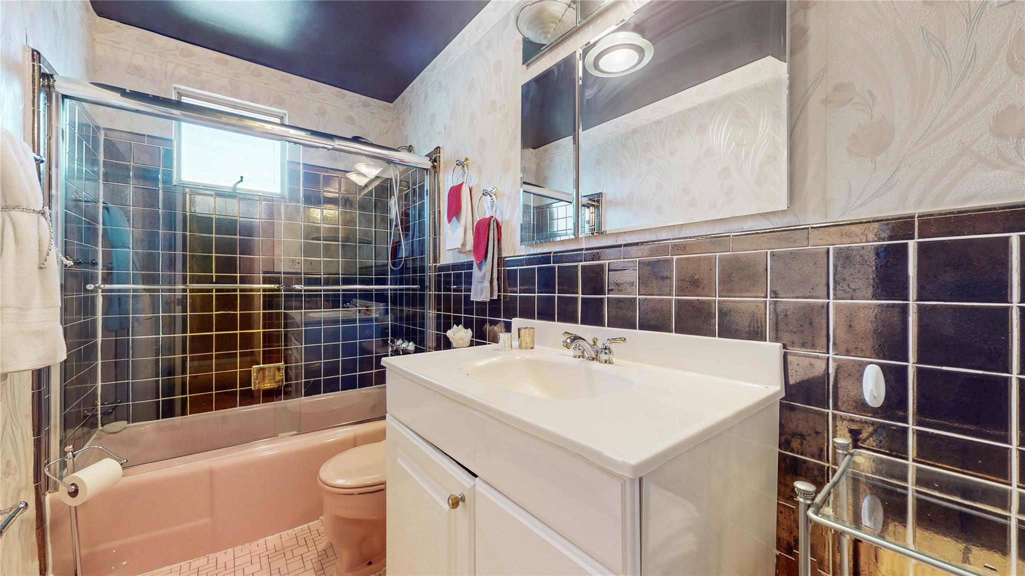 #17 photo, 52-04 Redfield Street, クイーンズ区 Douglaston , NY 11362