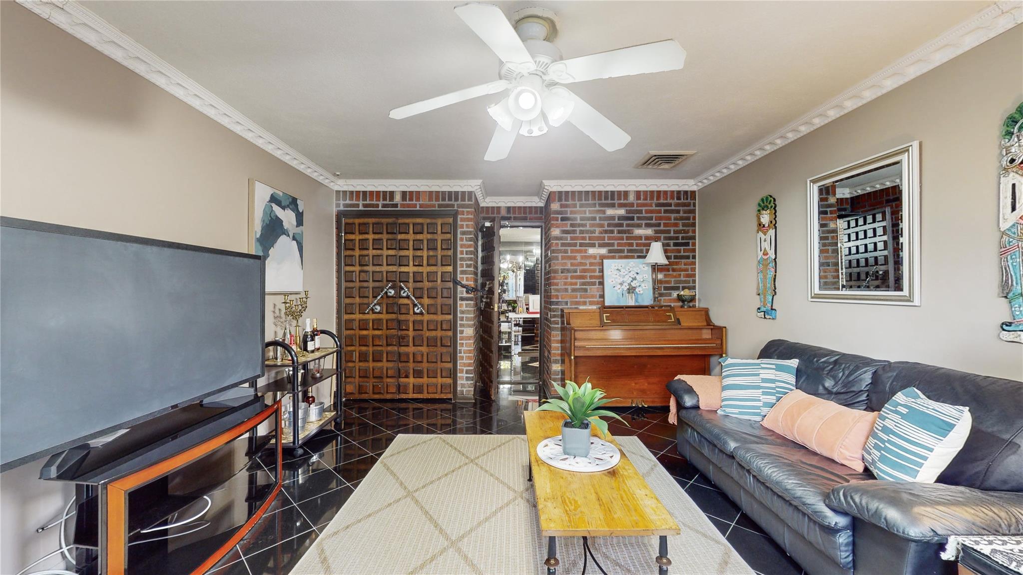 #19 photo, 52-04 Redfield Street, クイーンズ区 Douglaston , NY 11362