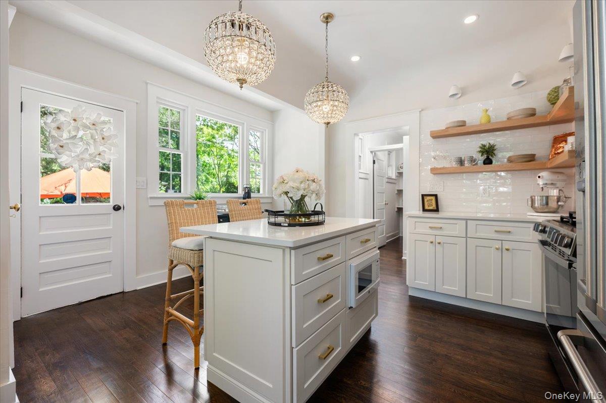 #12 photo, 16 Lamarcus Avenue, ナッソー郡 Glen Cove , NY 11542