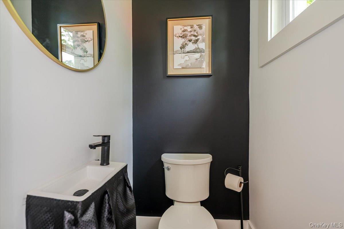 #16 photo, 16 Lamarcus Avenue, ナッソー郡 Glen Cove , NY 11542