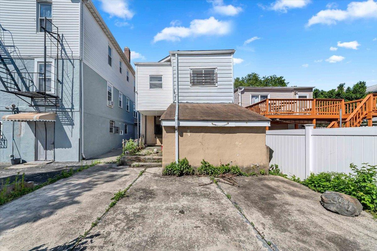 #10 photo, 3038 Tiemann Avenue, 布朗士 Bronx , NY 10469