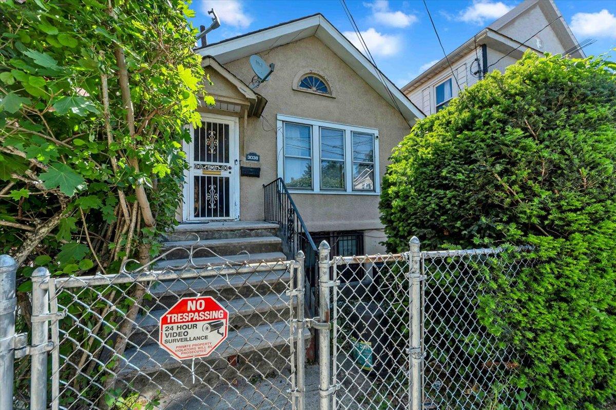 #3 photo, 3038 Tiemann Avenue, 布朗士 Bronx , NY 10469