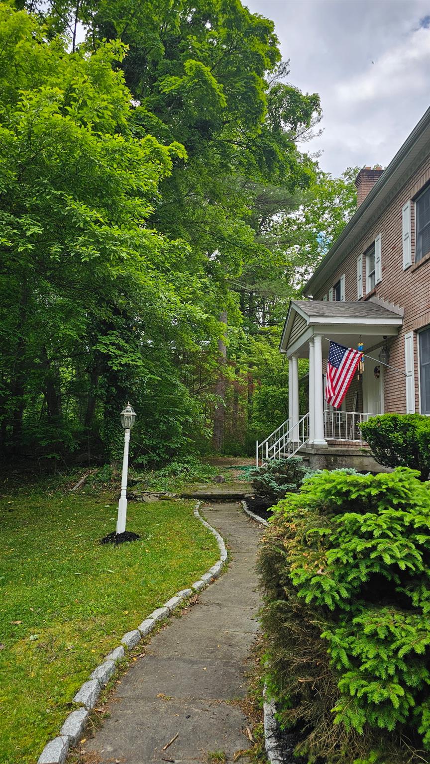 #6 photo, 17 Stonegate Drive, Hyde Park , NY 12538