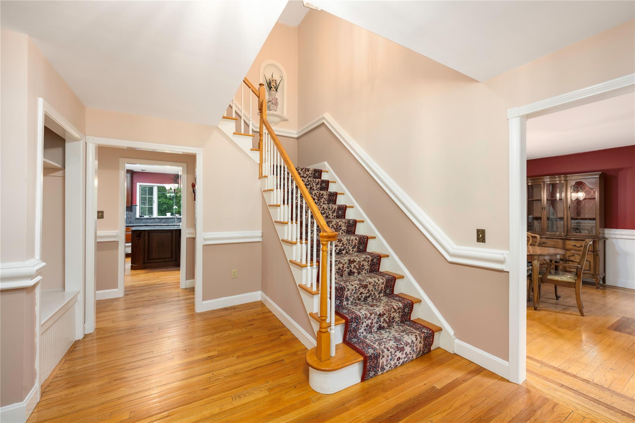 #7 photo, 17 Stonegate Drive, Hyde Park , NY 12538