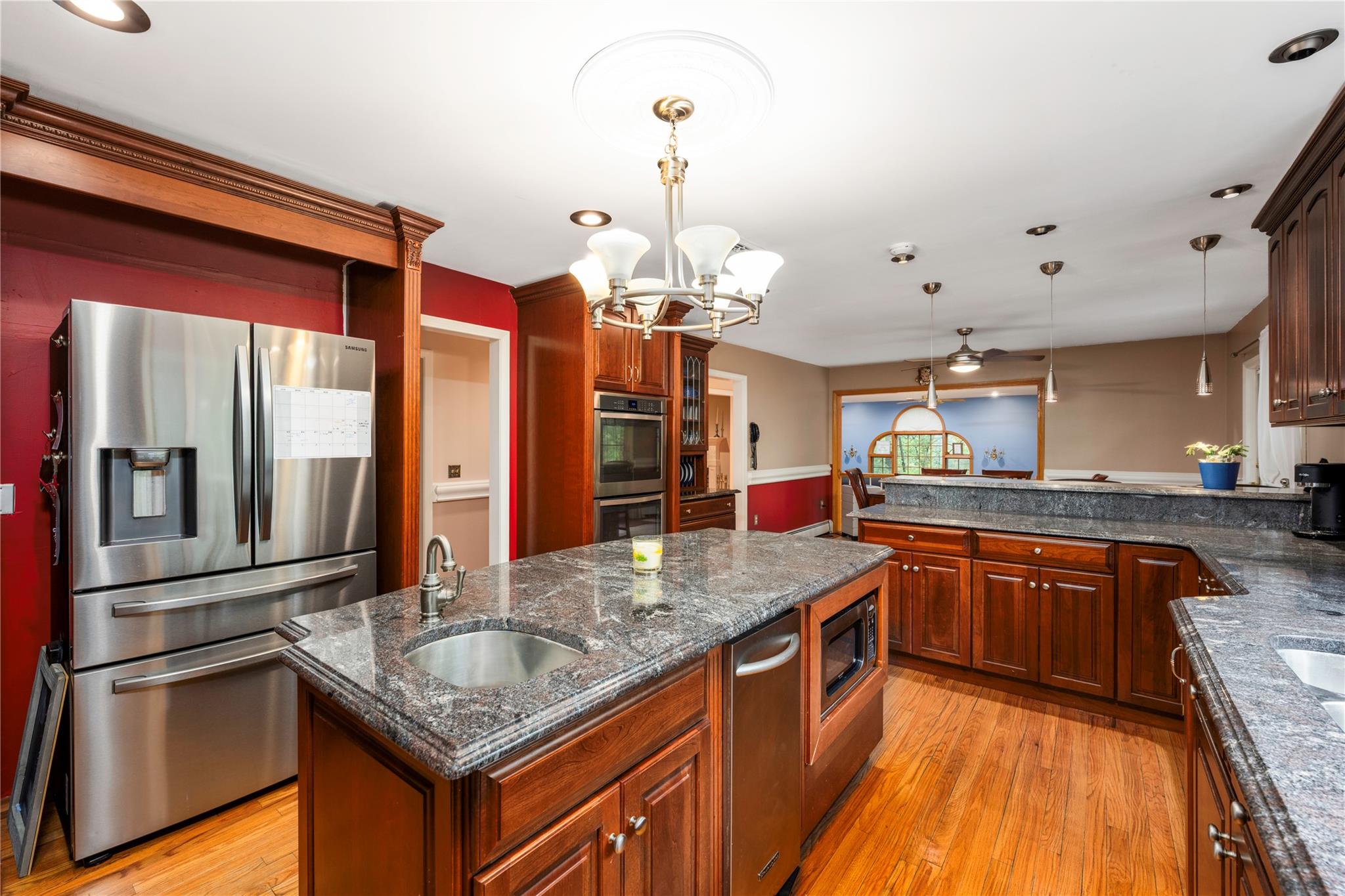 #8 photo, 17 Stonegate Drive, Hyde Park , NY 12538