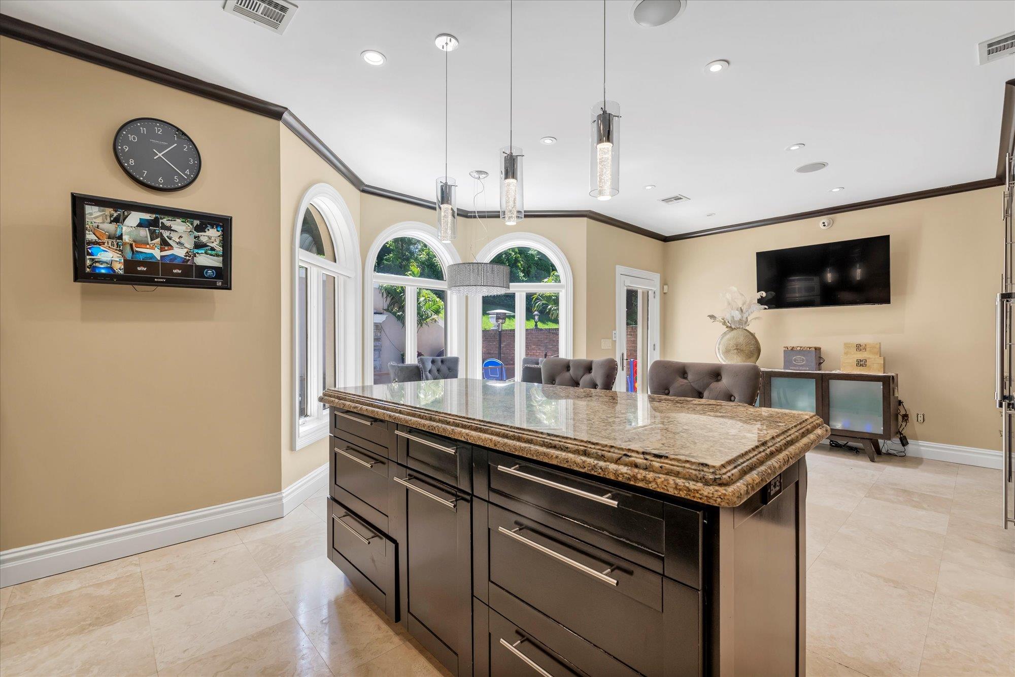 #8 photo, 142-30 13th Avenue, クイーンズ区 Malba , NY 11357