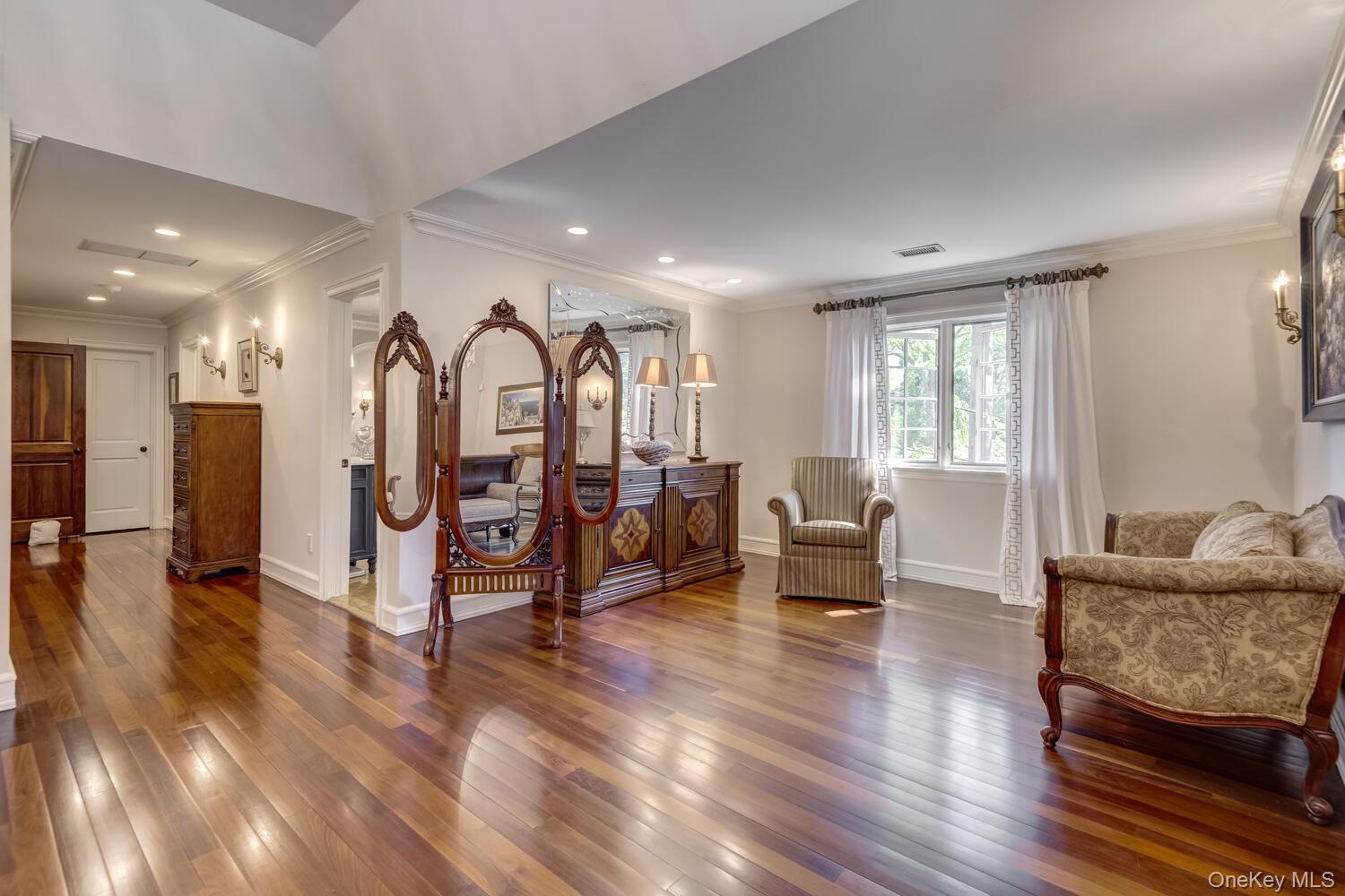 #13 photo, 220 Elderfields Road, ナッソー郡 Manhasset , NY 11030