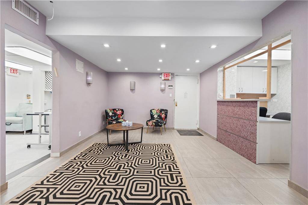 #1 photo, 855 East 7th st, #1k & 1L, ブルックリン区 Midwood , NY 11230