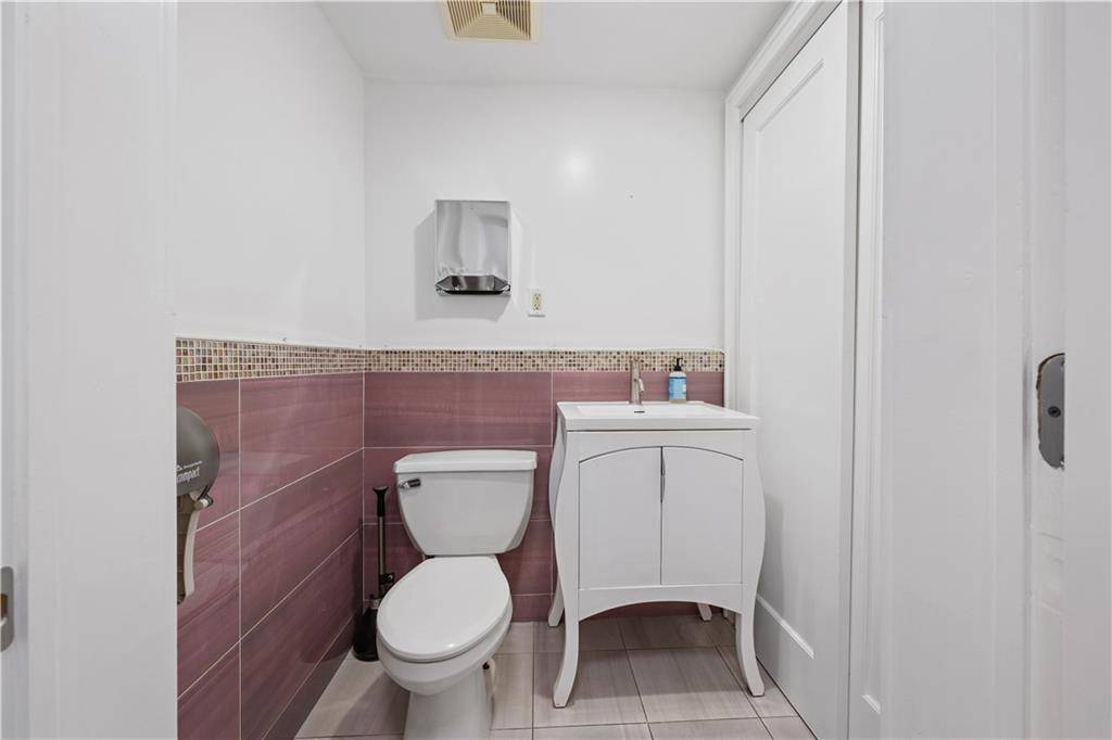 #4 photo, 855 East 7th st, #1k & 1L, ブルックリン区 Midwood , NY 11230