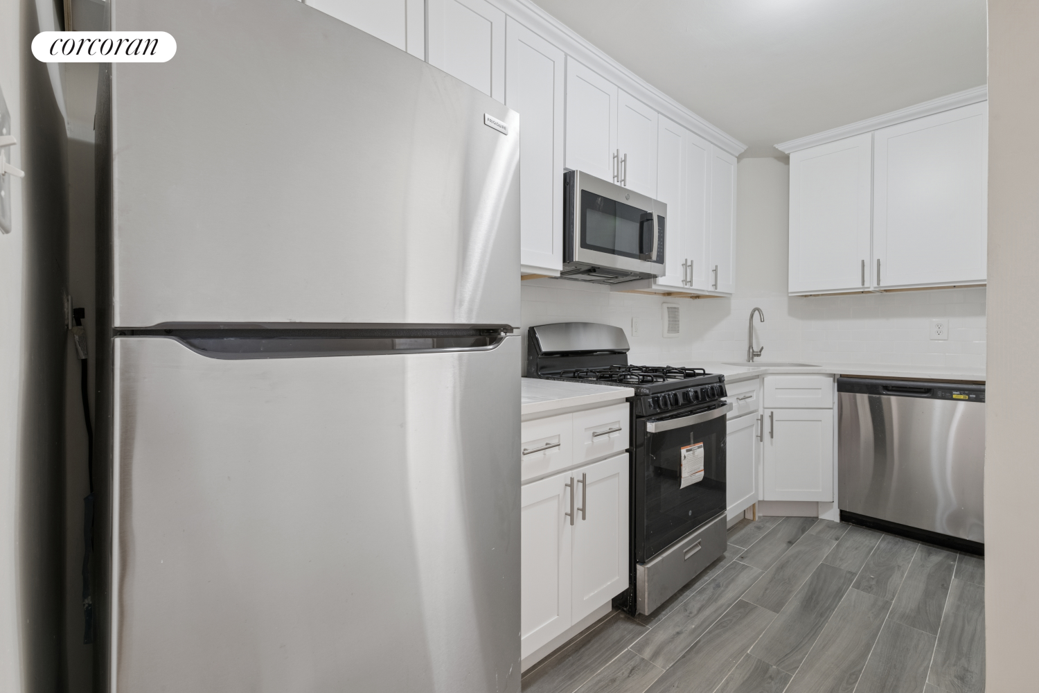 #5 photo, 1530 E 8TH Street, ブルックリン区 Midwood , NY 11230