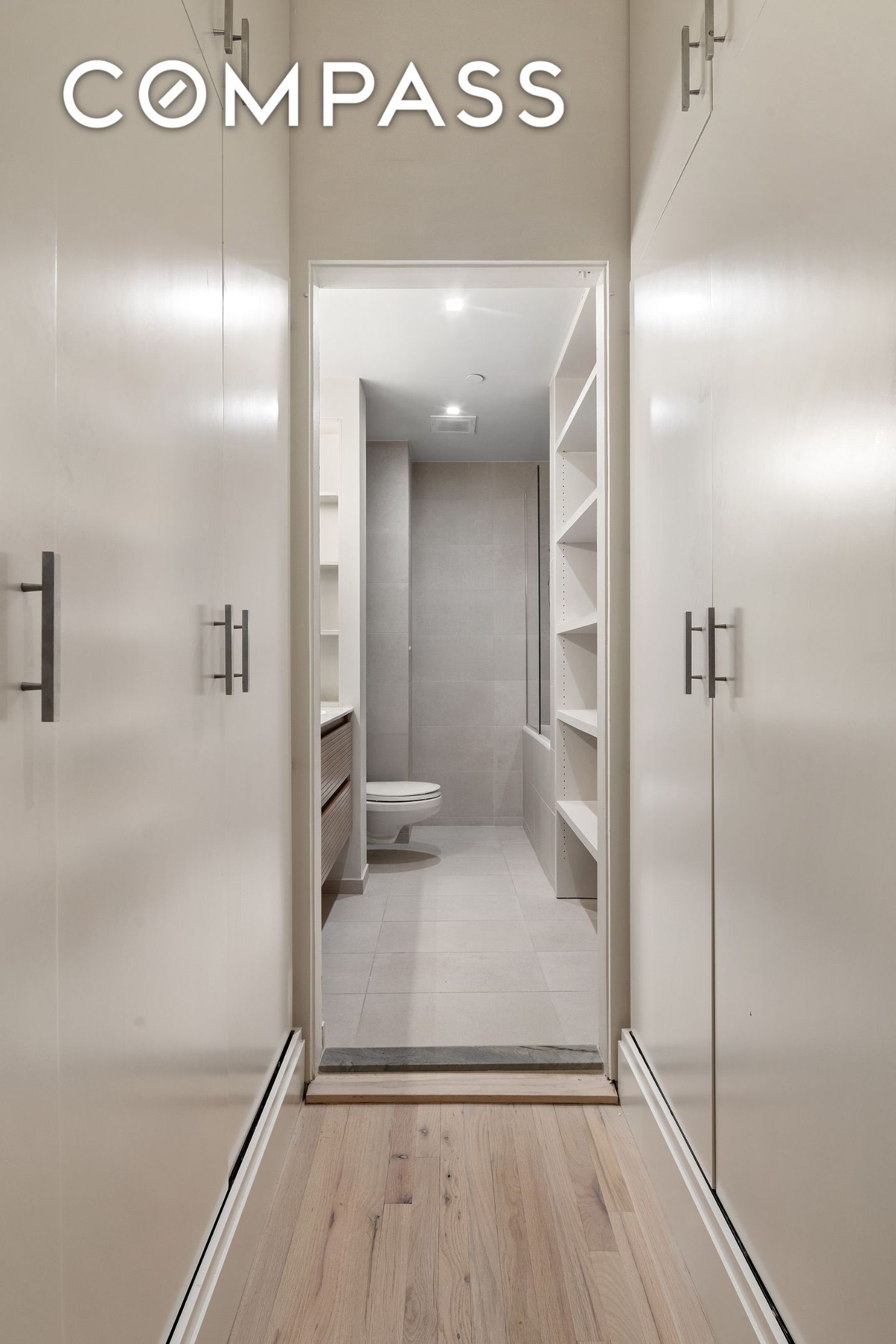 #11 photo, 28 W 38th Street, マンハッタン Midtown South , NY 10018