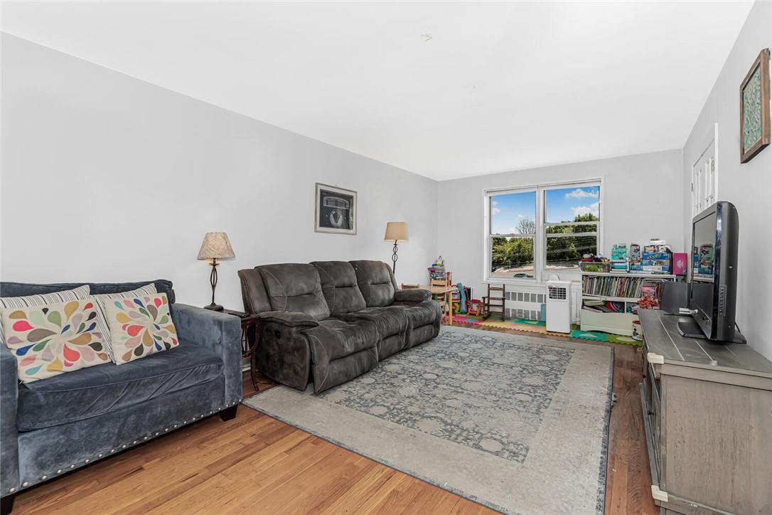 #13 photo, 4265 Webster Avenue, Bronx , NY 10470