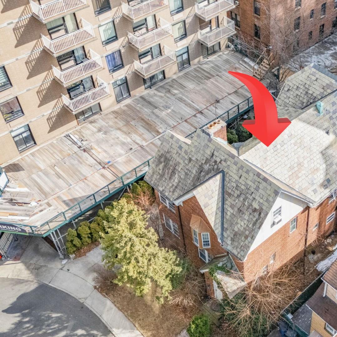 #5 photo, 116-18 Grosvenor Lane, クイーンズ区 Kew Gardens , NY 11418