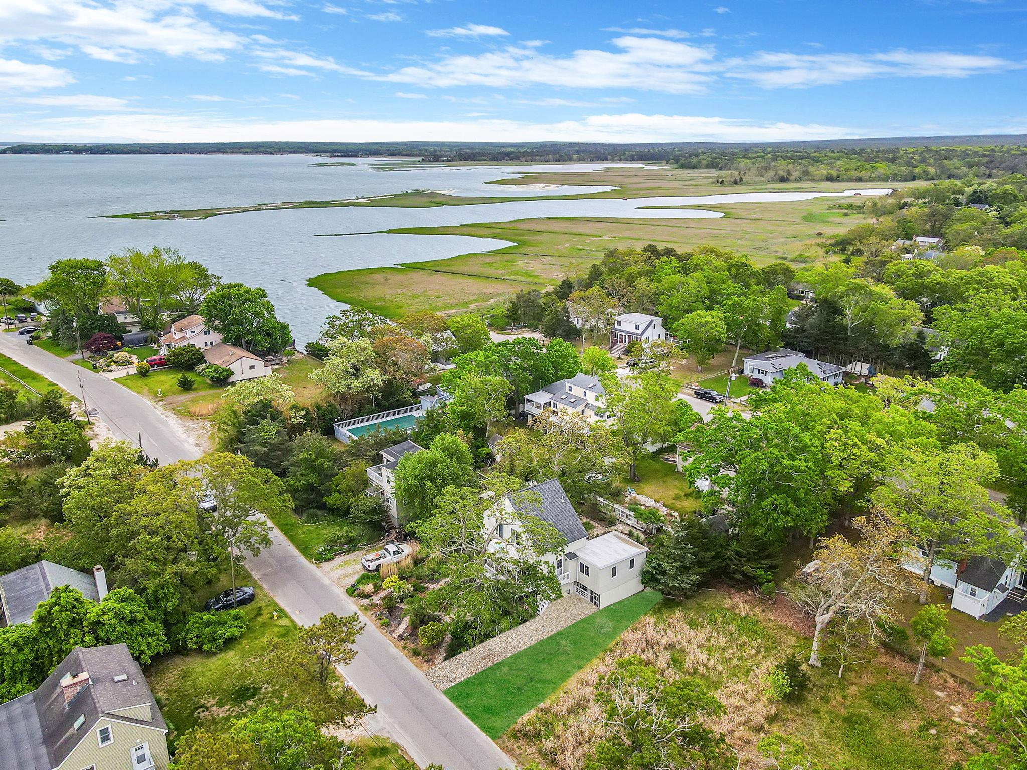 #1 photo, 41 Pine Avenue, 東長島 汉普顿 Flanders , NY 11901