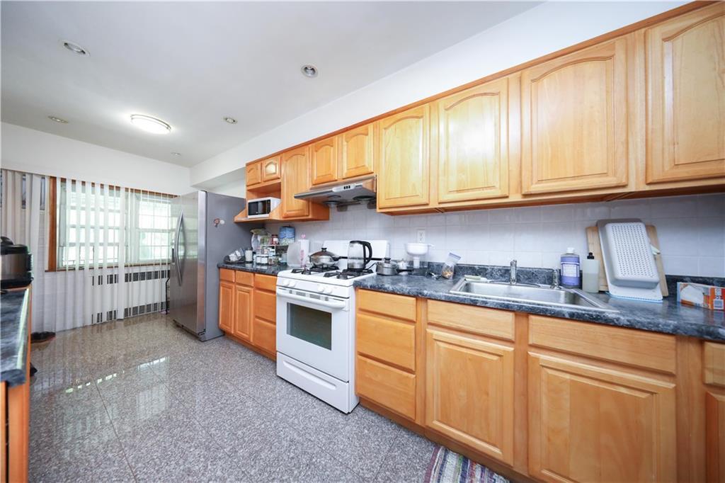 #4 photo, 2366 E 29th Street, Brooklyn , NY 11229