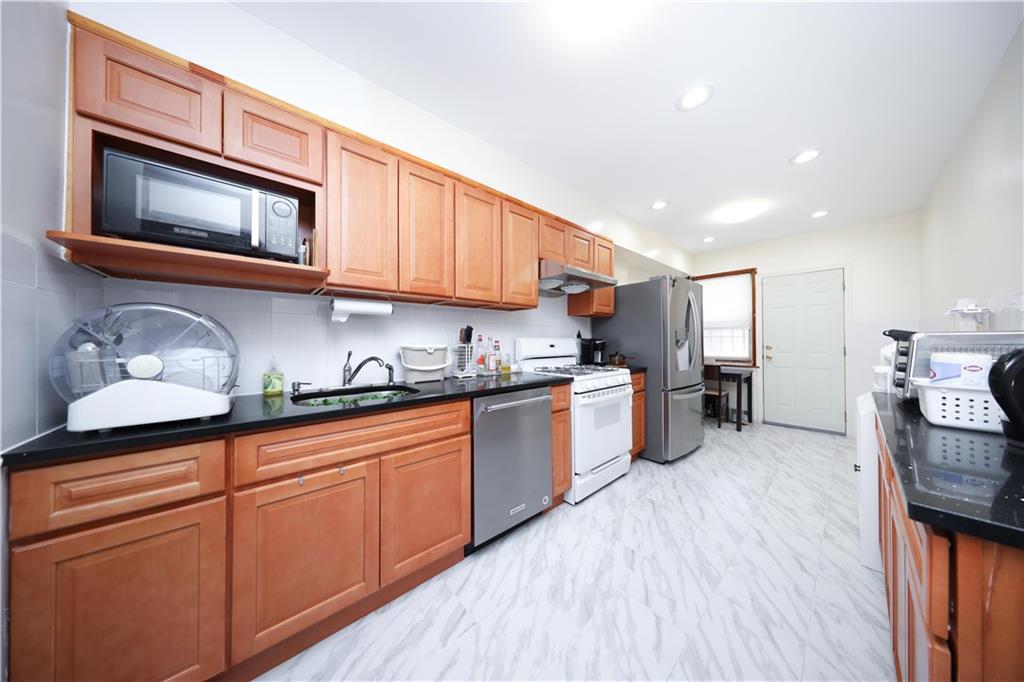 #5 photo, 2366 E 29th Street, Brooklyn , NY 11229