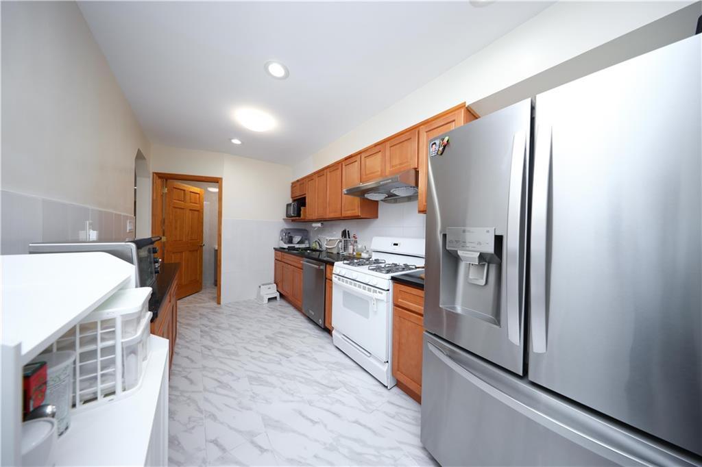 #6 photo, 2366 E 29th Street, Brooklyn , NY 11229