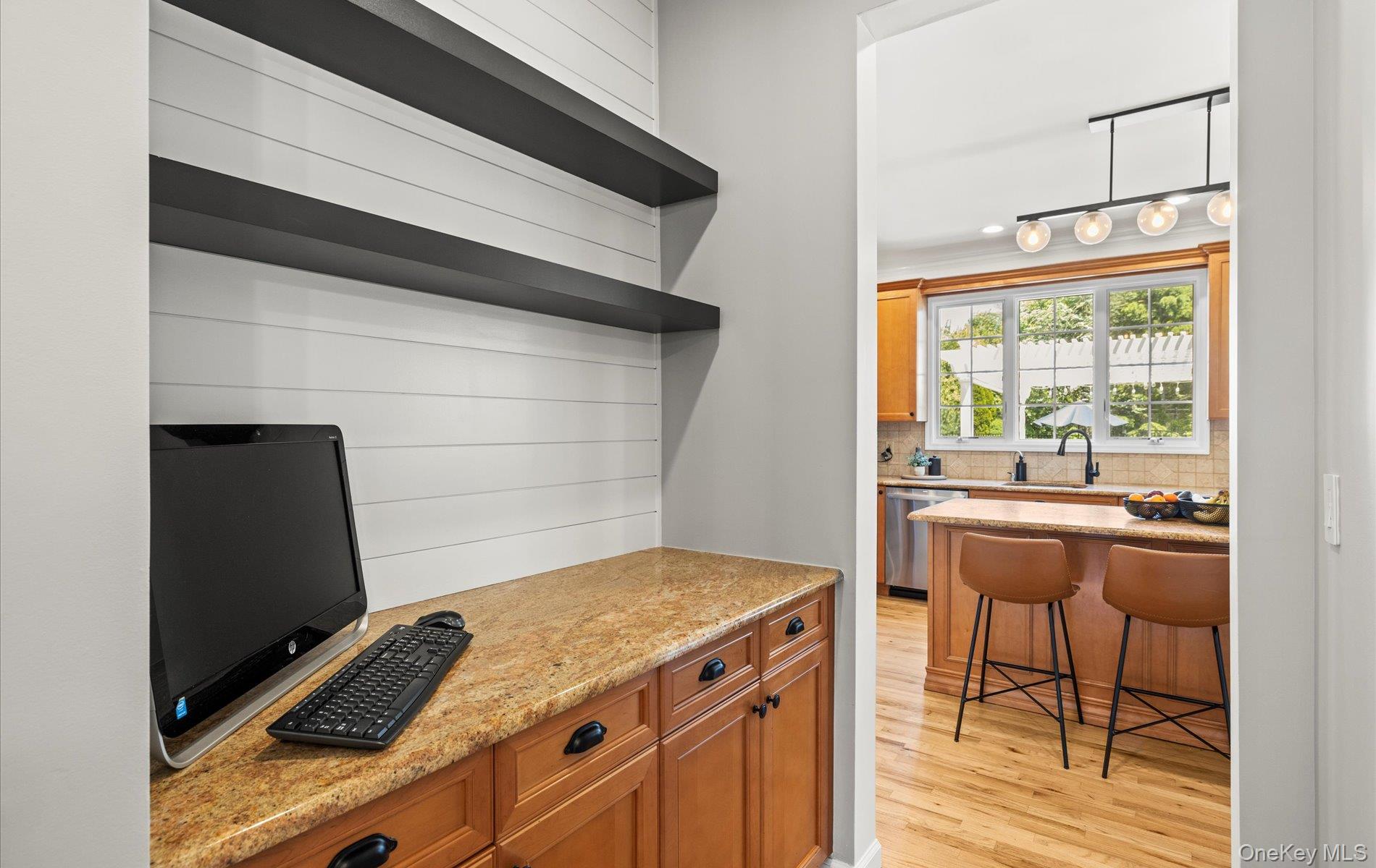 #14 photo, 16 Home Court, 東長島 亨廷顿 Huntington , NY 11743