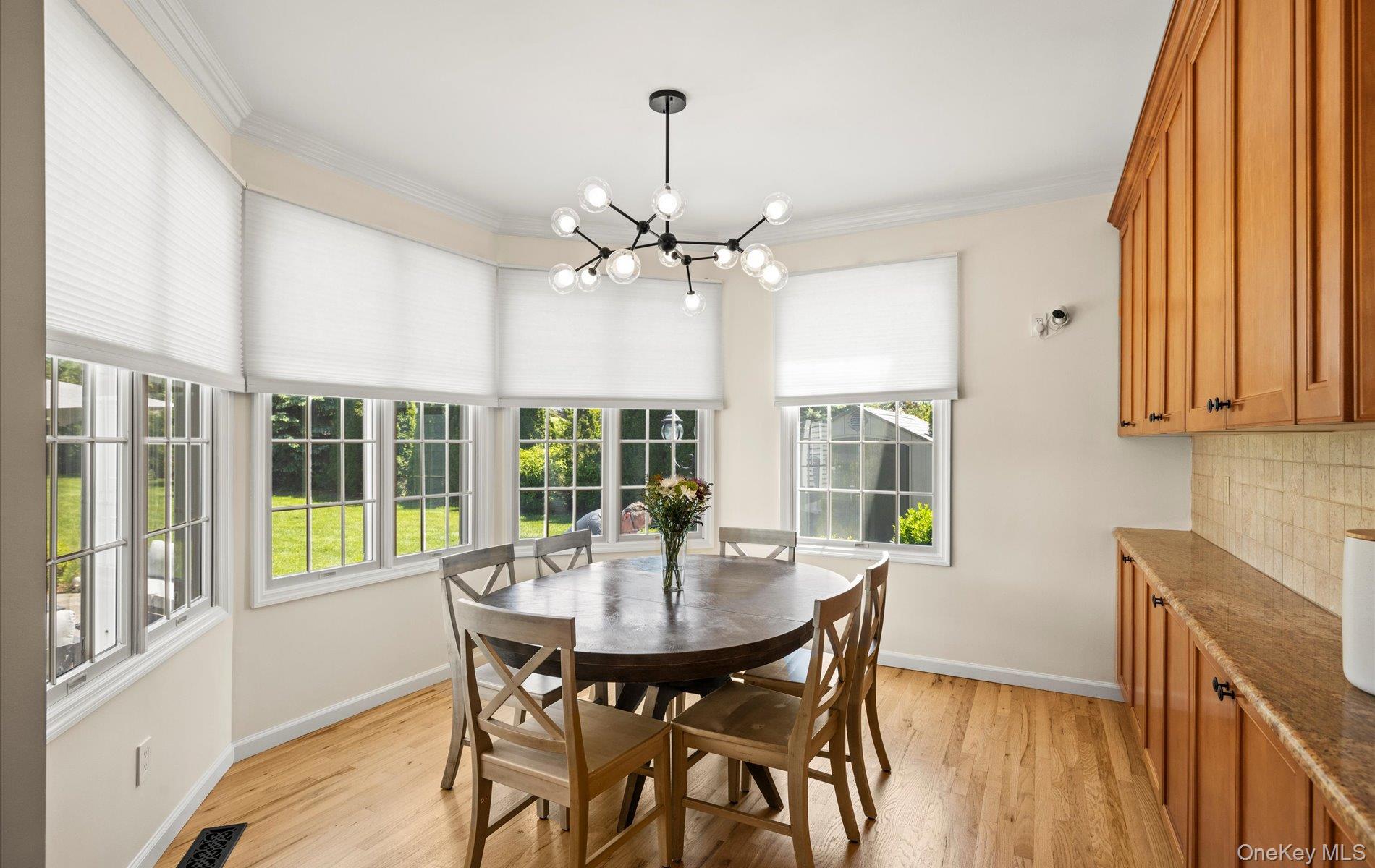 #15 photo, 16 Home Court, 東長島 亨廷顿 Huntington , NY 11743