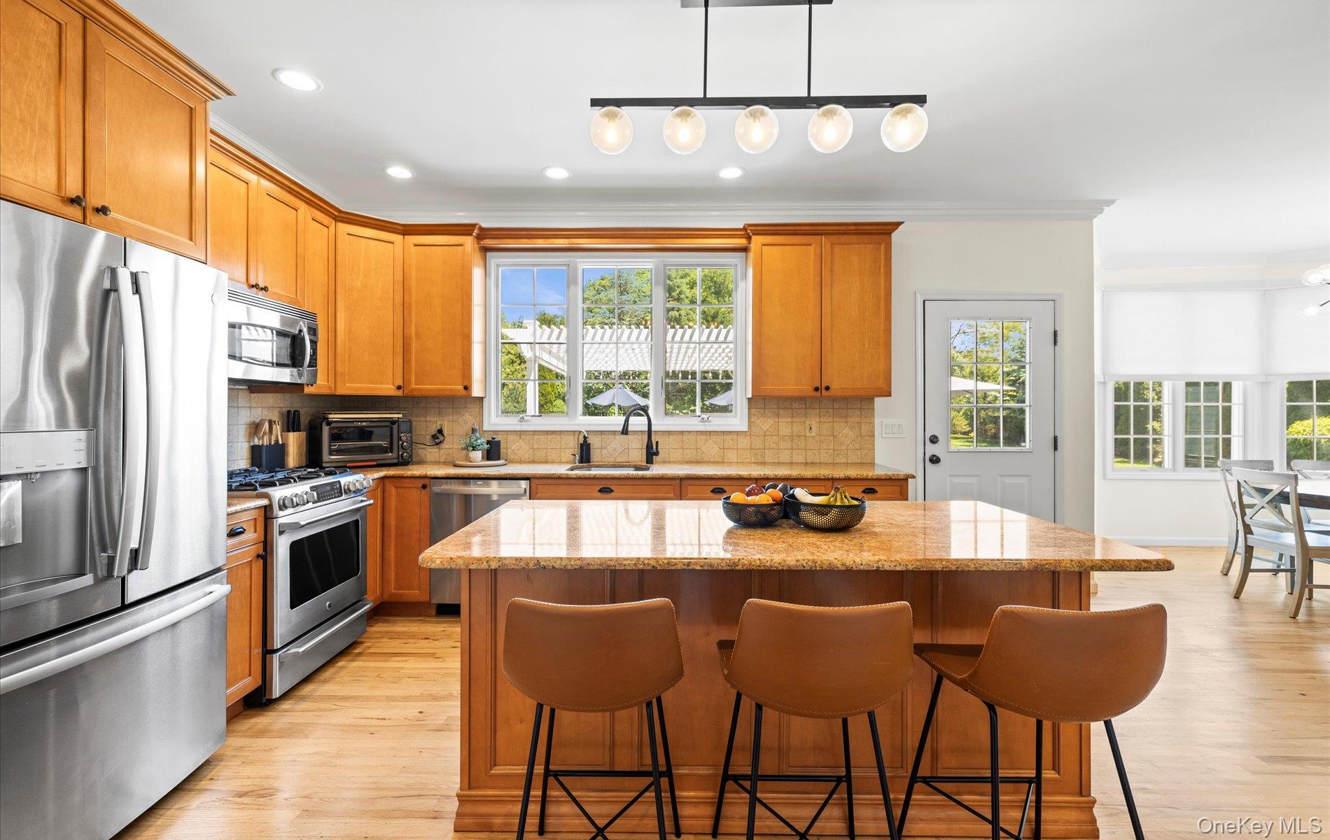 #17 photo, 16 Home Court, 東長島 亨廷顿 Huntington , NY 11743