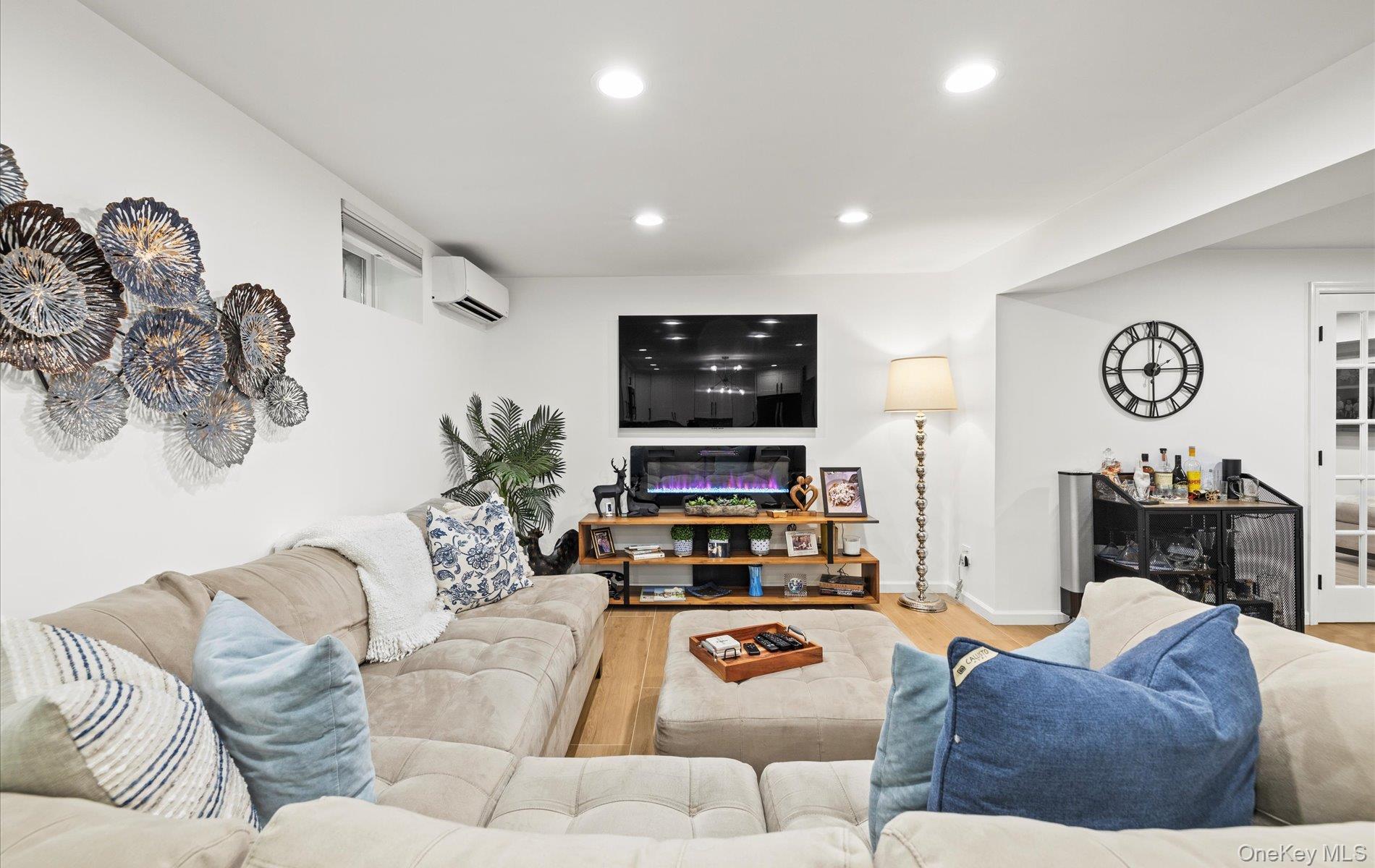 #20 photo, 16 Home Court, 東長島 亨廷顿 Huntington , NY 11743