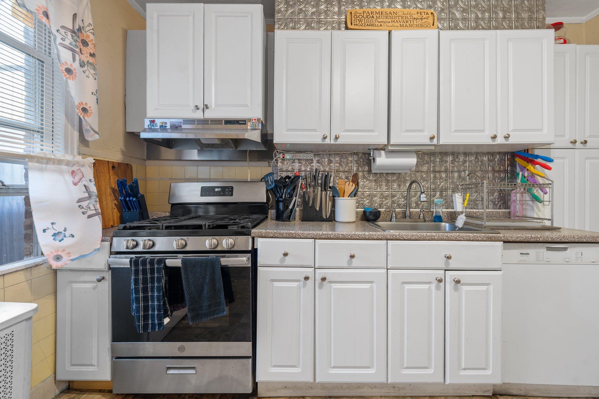 #13 photo, 11432 127th Street, South Ozone Park , NY 11420