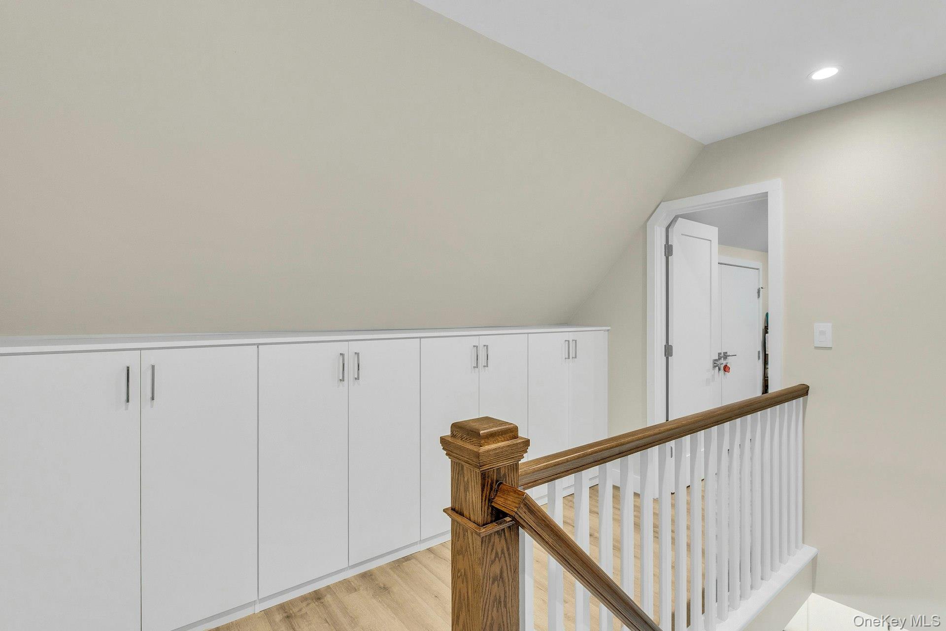 #15 photo, 20 Robert Road, ナッソー郡 Glen Cove , NY 11542