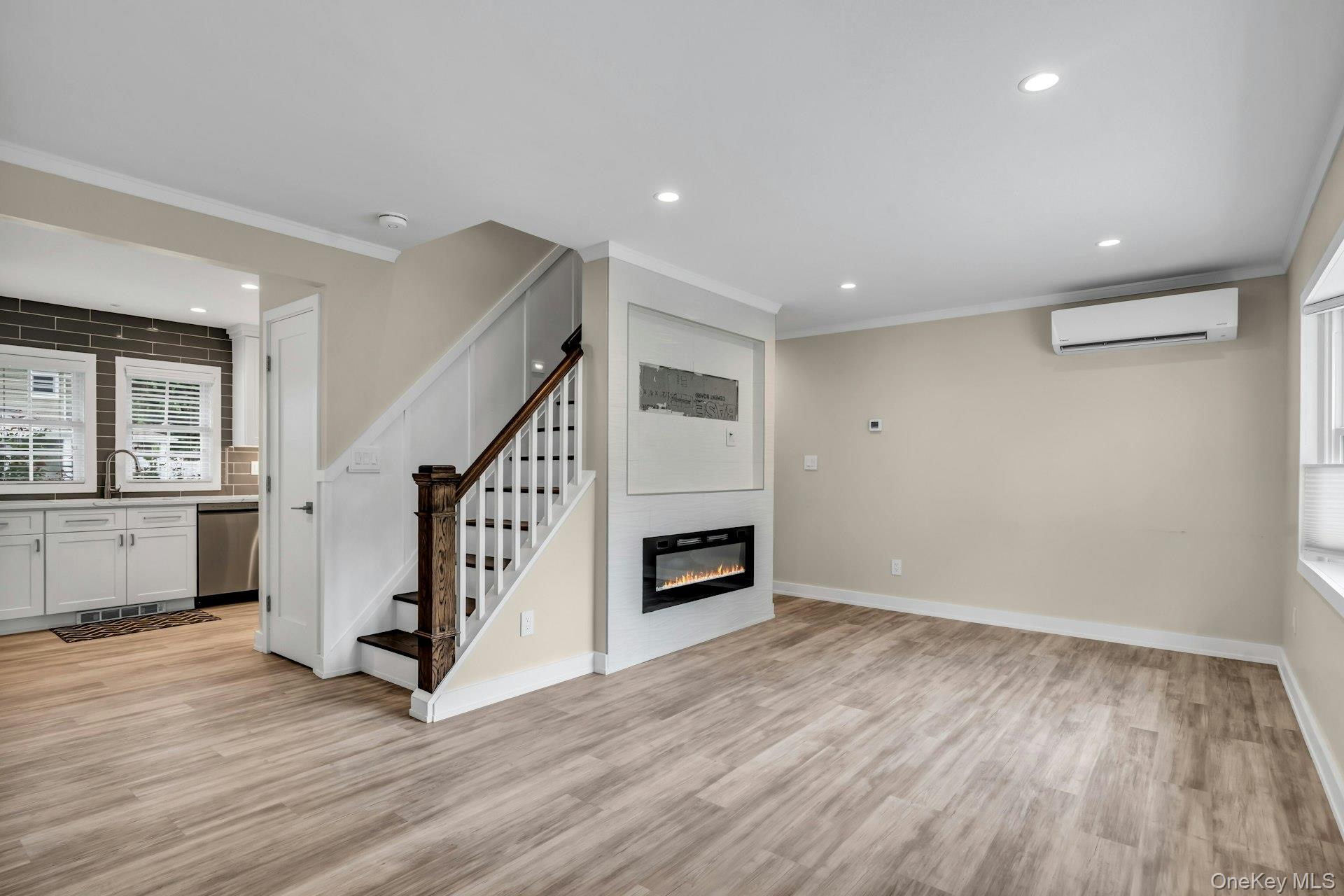 #4 photo, 20 Robert Road, ナッソー郡 Glen Cove , NY 11542