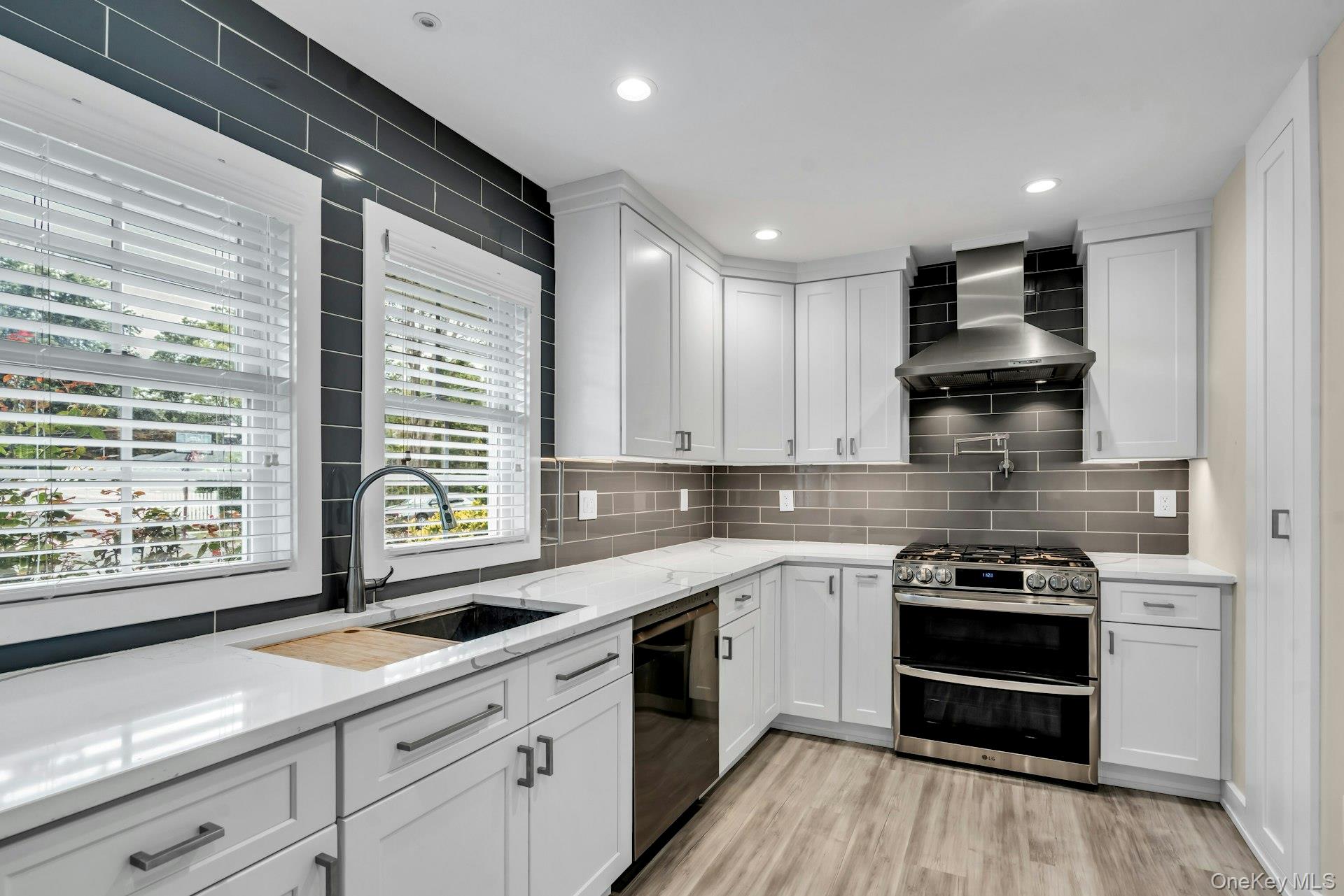 #9 photo, 20 Robert Road, ナッソー郡 Glen Cove , NY 11542