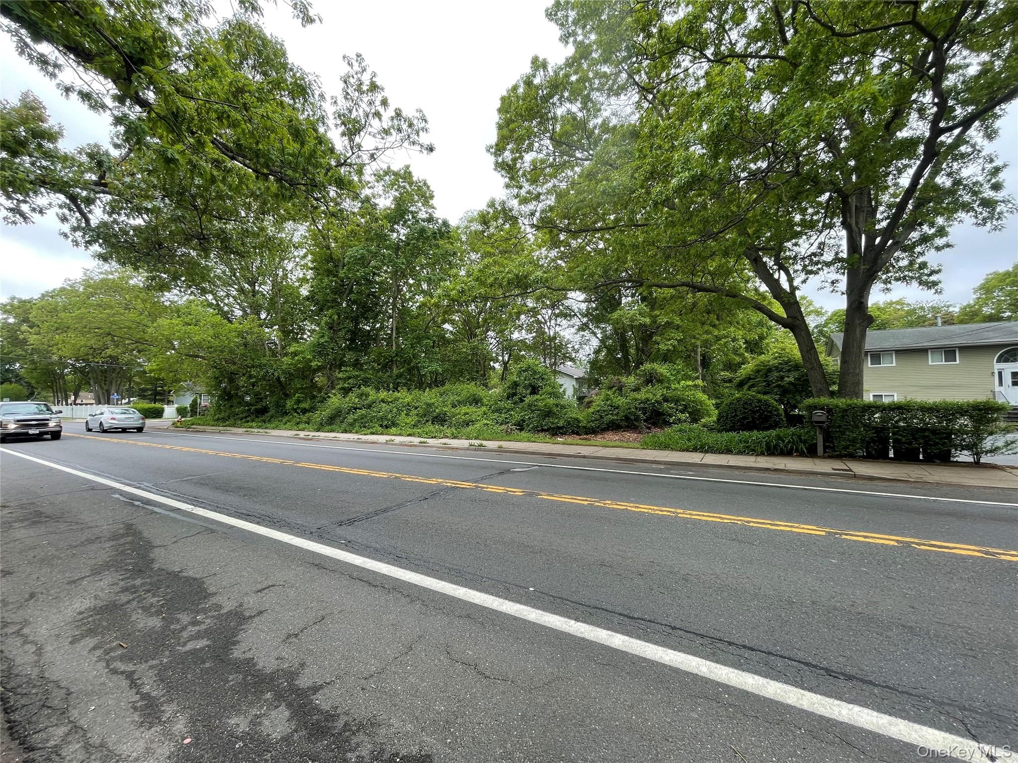 #5 photo, 91 W Plum Street, サフォーク郡 Brentwood , NY 11717