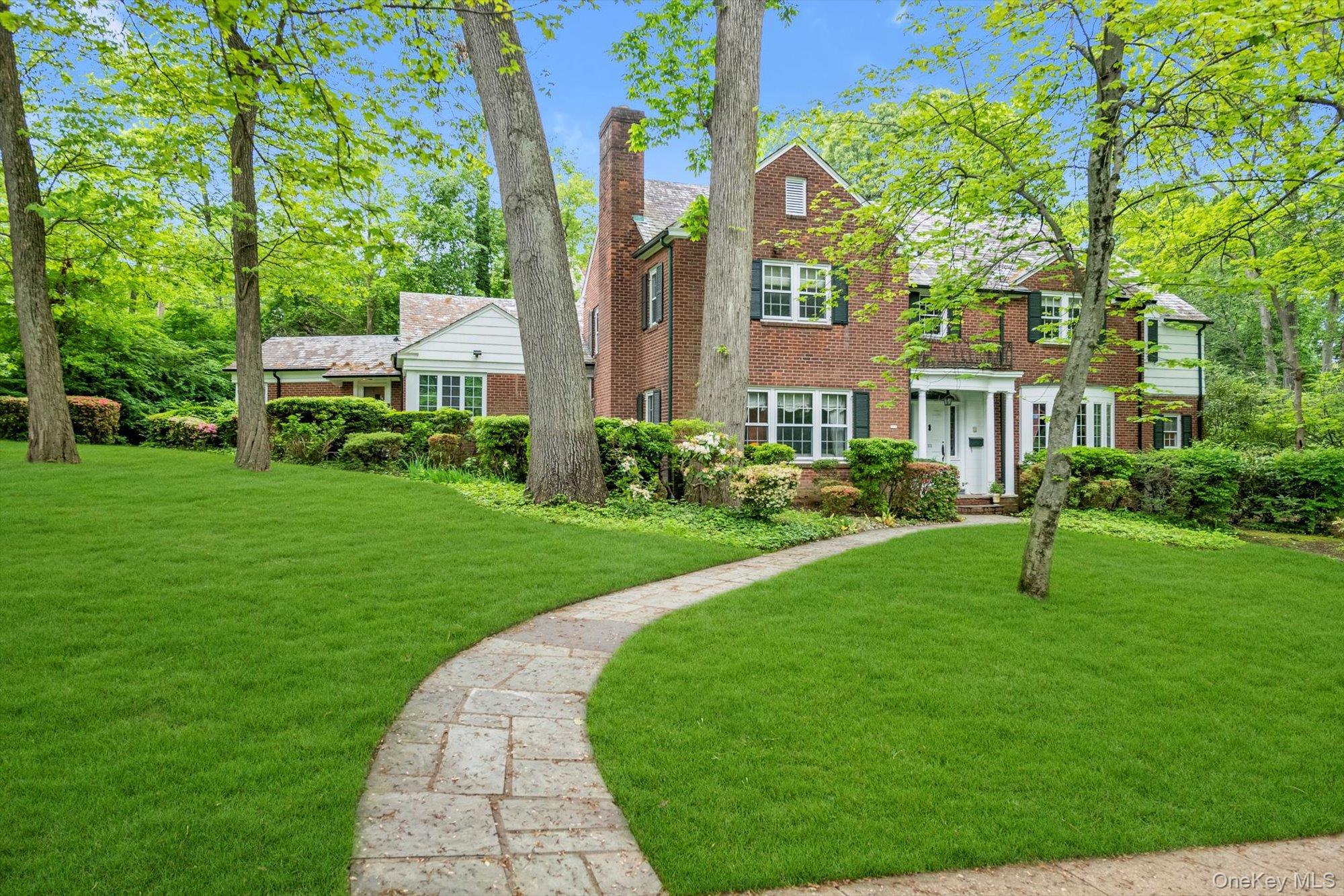 #2 photo, 111 Clent Road, ナッソー郡 Great Neck , NY 11021