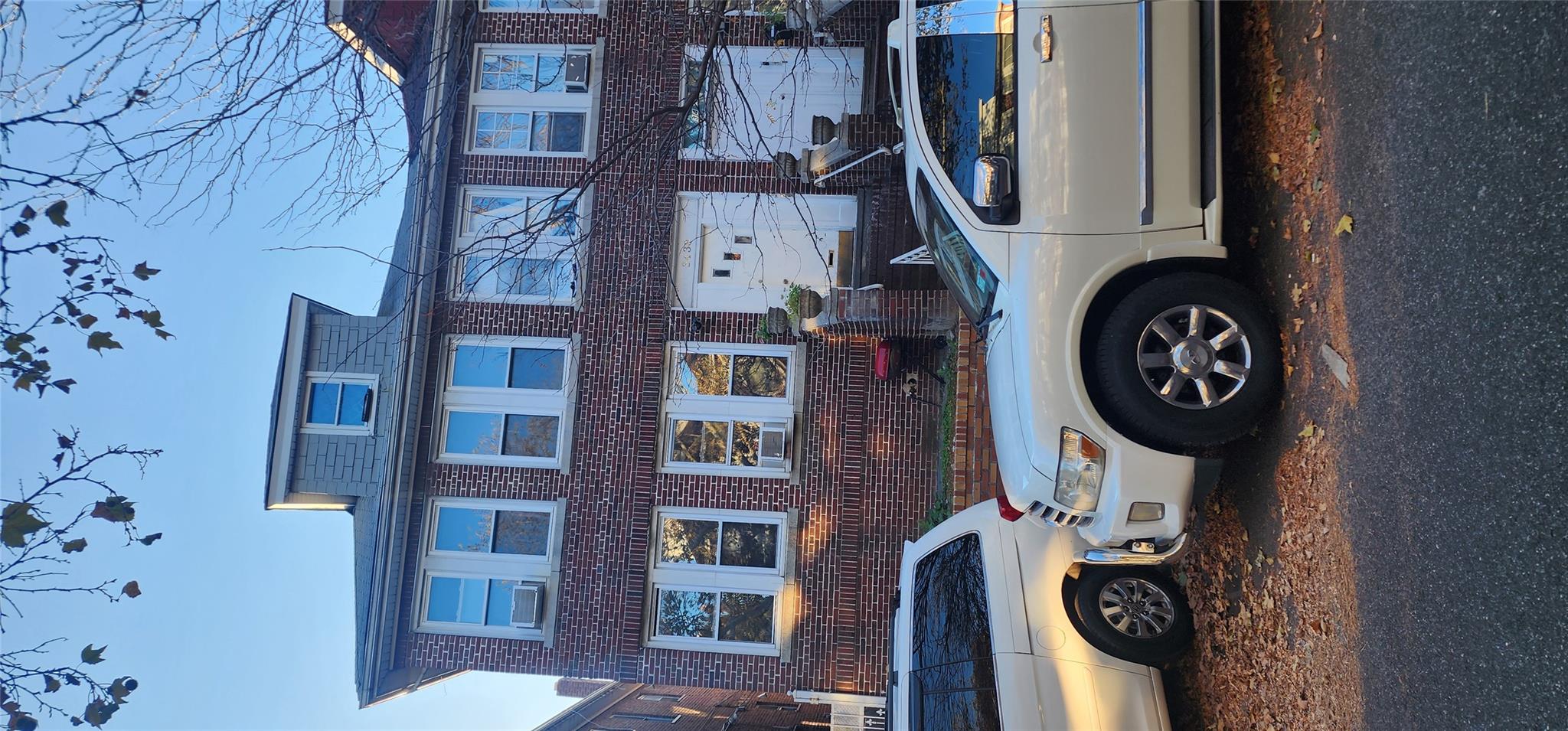 #1 photo, 34-38 92 Street, クイーンズ区 Jackson Heights , NY 11372